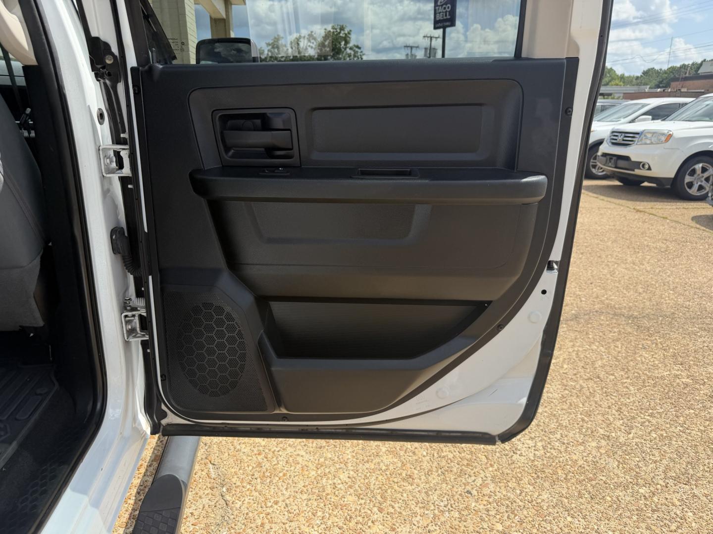 2017 WHITE RAM 1500 TRADESMAN (1C6RR6KTXHS) , located at 922 W. Beacon St., Philadelphia, MS, 39350, (601) 650-3675, 32.770447, -89.127151- Photo#15
