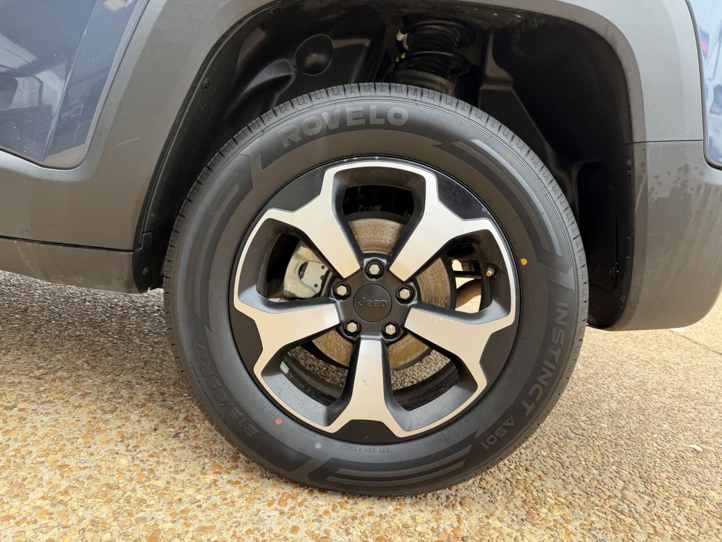 2019 BLUE JEEP RENEGADE TRAILHAWK (ZACNJBC17KP) , located at 922 W. Beacon St., Philadelphia, MS, 39350, (601) 650-3675, 32.770447, -89.127151- Photo#7