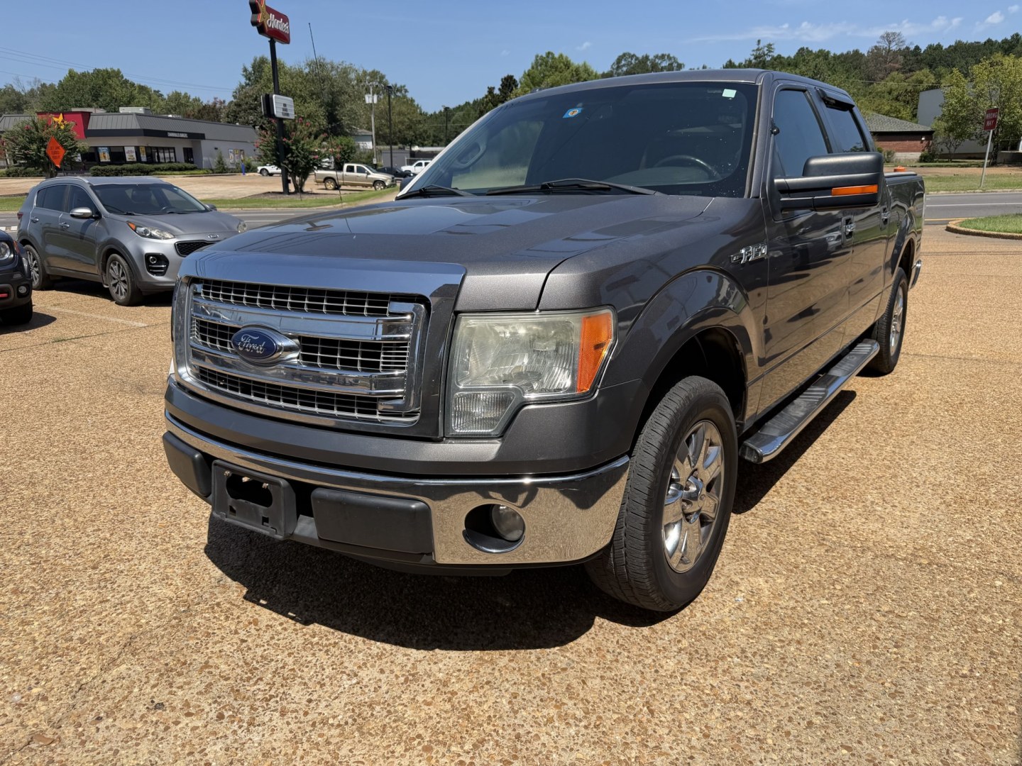 2013 GRAY FORD F-150 XLT (1FTEW1CM8DK) , located at 922 W. Beacon St., Philadelphia, MS, 39350, (601) 650-3675, 32.770447, -89.127151- Photo#2