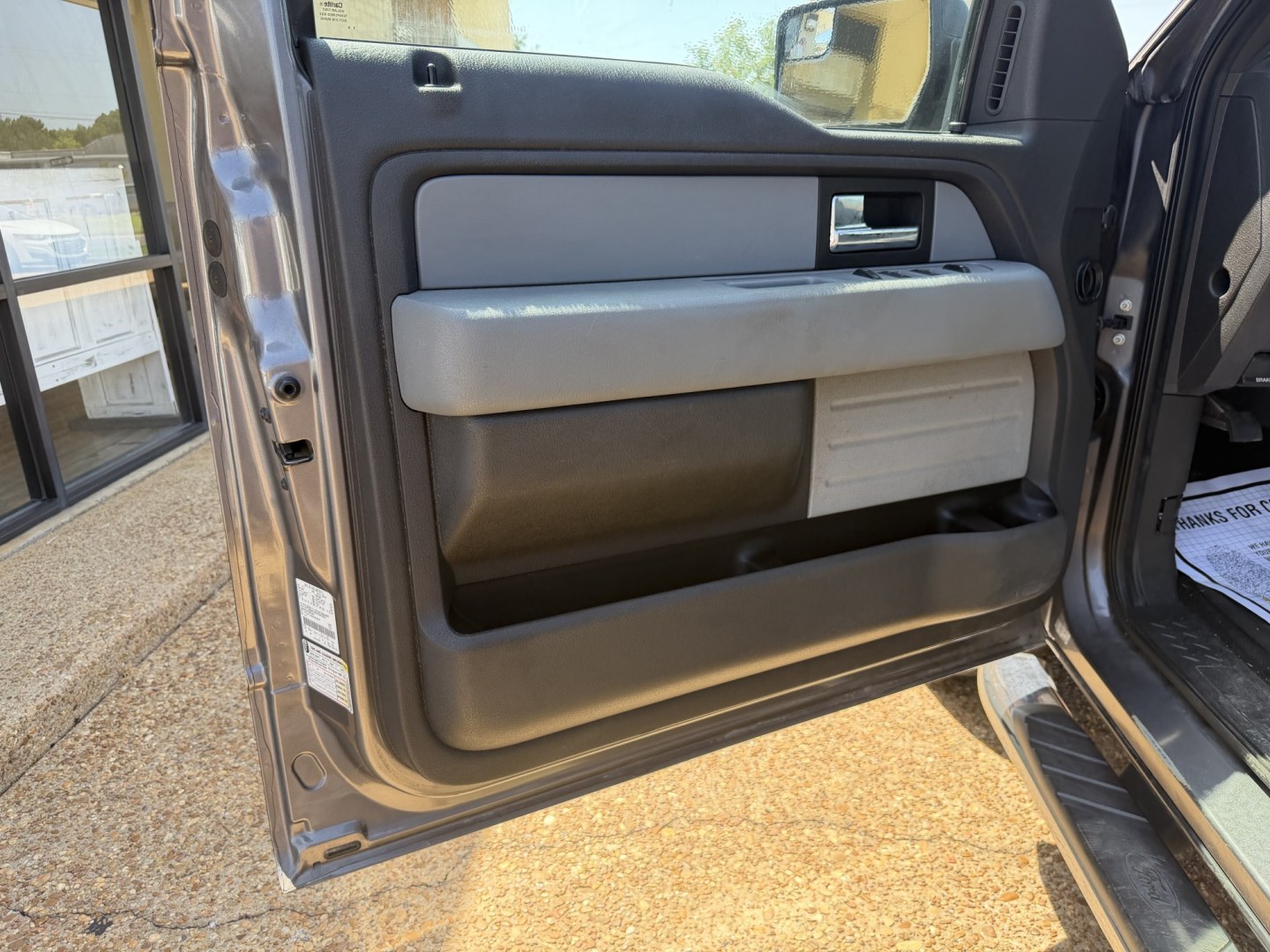 2013 GRAY FORD F-150 XLT (1FTEW1CM8DK) , located at 922 W. Beacon St., Philadelphia, MS, 39350, (601) 650-3675, 32.770447, -89.127151- Photo#8