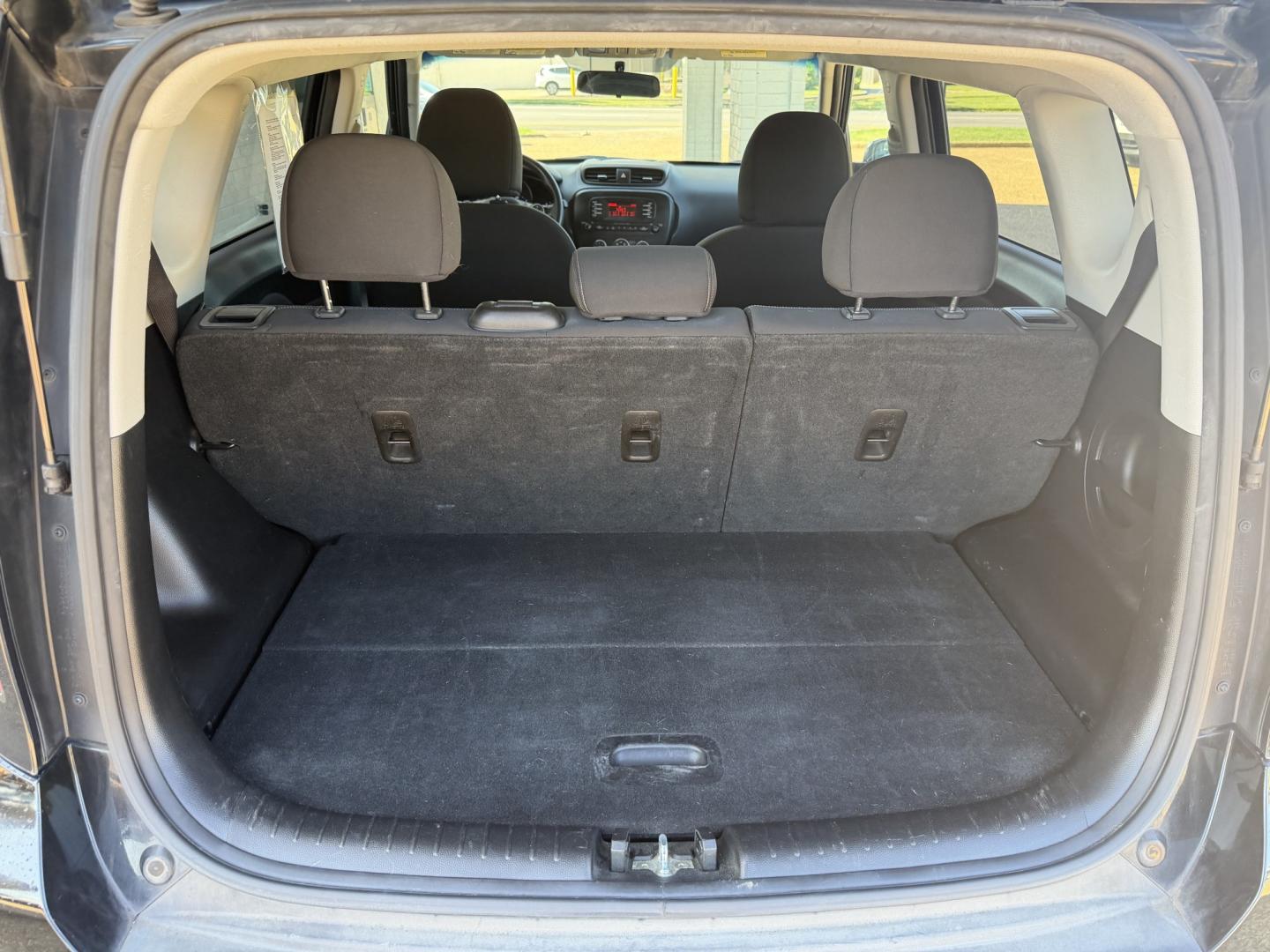 2014 BLACK KIA SOUL BASE (KNDJN2A27E7) , located at 922 W. Beacon St., Philadelphia, MS, 39350, (601) 650-3675, 32.770447, -89.127151- Photo#18