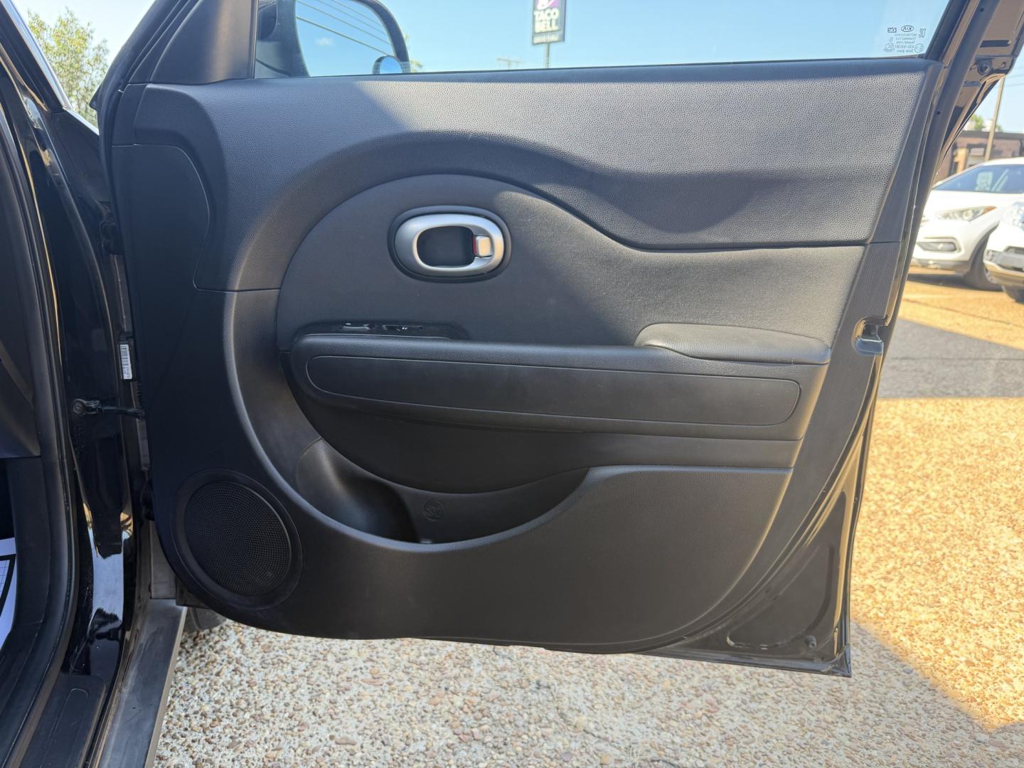 2014 BLACK KIA SOUL BASE (KNDJN2A27E7) , located at 922 W. Beacon St., Philadelphia, MS, 39350, (601) 650-3675, 32.770447, -89.127151- Photo#11