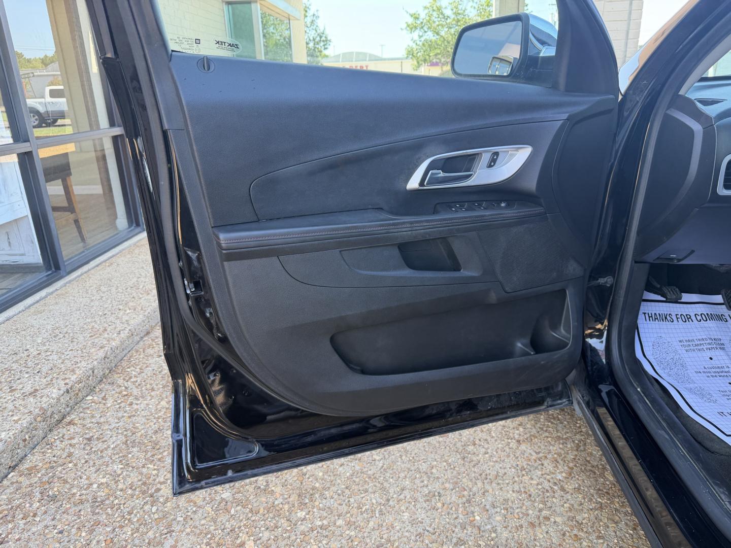 2015 BLACK CHEVROLET EQUINOX 1LT (2GNALBEK1F6) , located at 922 W. Beacon St., Philadelphia, MS, 39350, (601) 650-3675, 32.770447, -89.127151- Photo#8