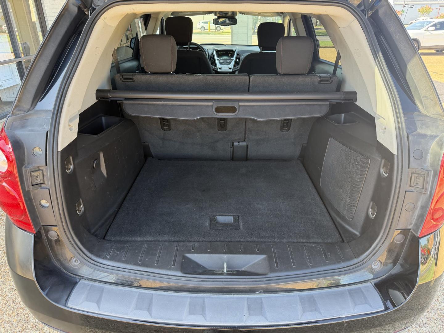 2015 BLACK CHEVROLET EQUINOX 1LT (2GNALBEK1F6) , located at 922 W. Beacon St., Philadelphia, MS, 39350, (601) 650-3675, 32.770447, -89.127151- Photo#19