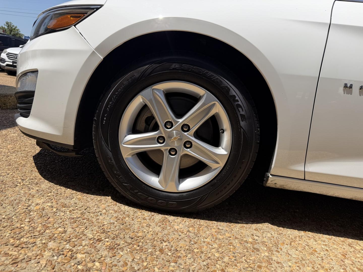 2023 WHITE CHEVROLET MALIBU LS (1FL) (1G1ZC5ST7PF) , located at 922 W. Beacon St., Philadelphia, MS, 39350, (601) 650-3675, 32.770447, -89.127151- Photo#7