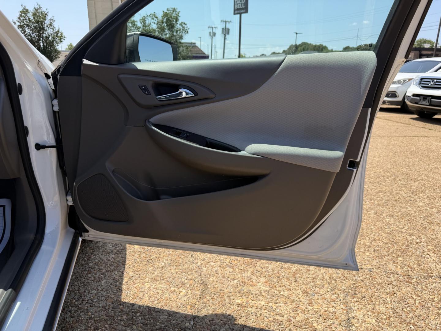 2023 WHITE CHEVROLET MALIBU LS (1FL) (1G1ZC5ST7PF) , located at 922 W. Beacon St., Philadelphia, MS, 39350, (601) 650-3675, 32.770447, -89.127151- Photo#11