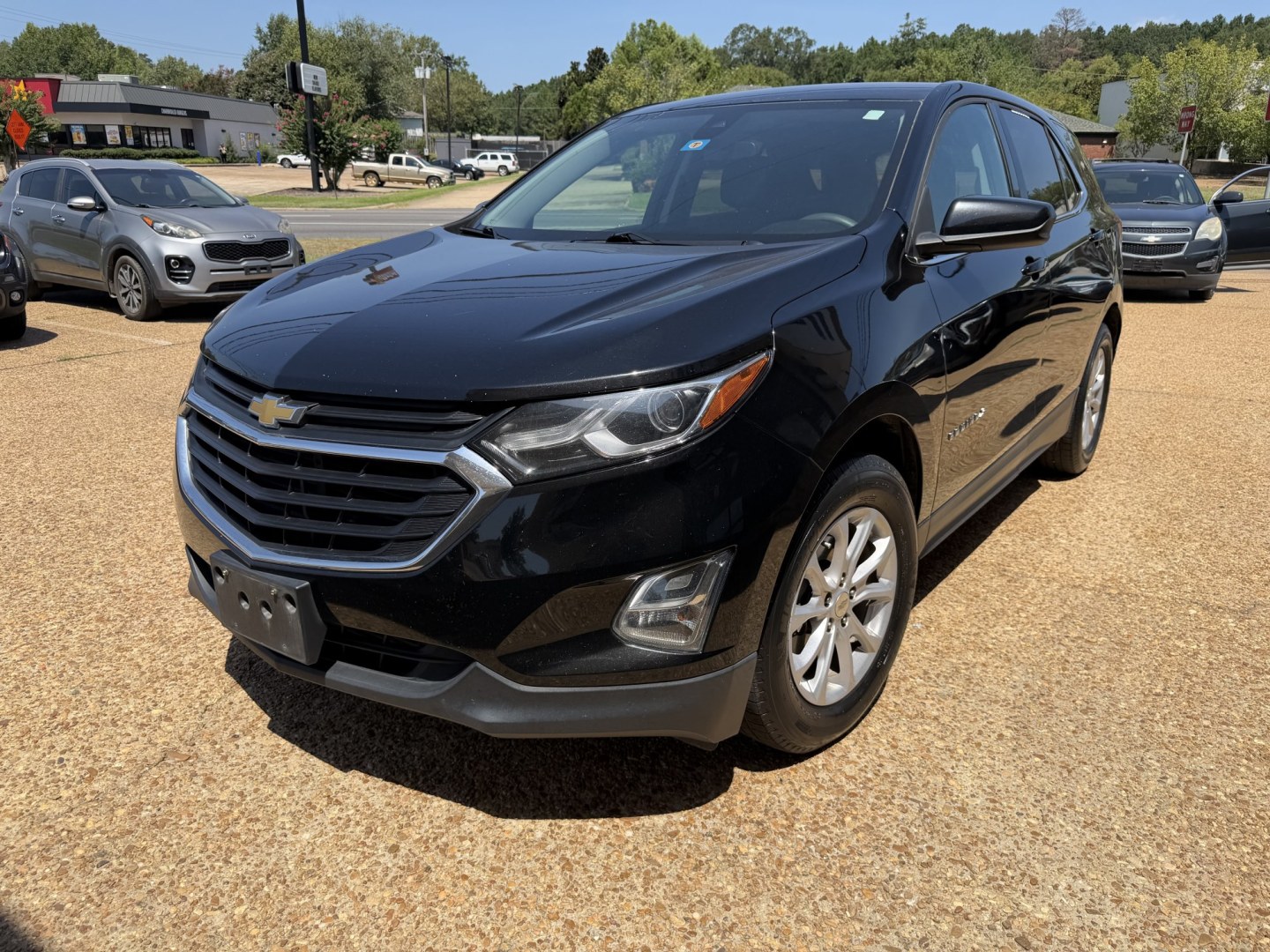 2020 BLACK CHEVROLET EQUINOX LT (1LT) (3GNAXKEV9LL) , located at 922 W. Beacon St., Philadelphia, MS, 39350, (601) 650-3675, 32.770447, -89.127151- Photo#2