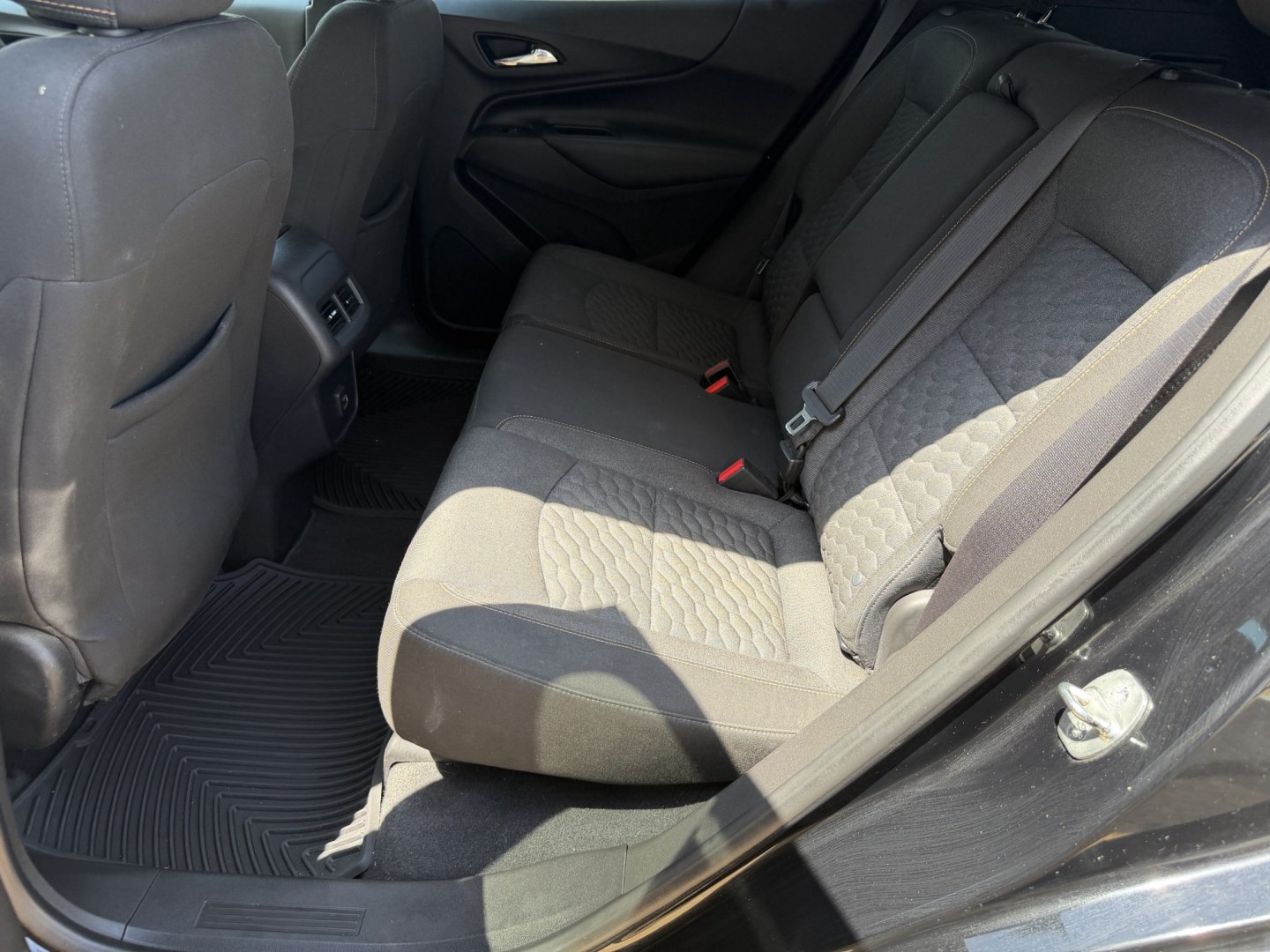 2020 BLACK CHEVROLET EQUINOX LT (1LT) (3GNAXKEV9LL) , located at 922 W. Beacon St., Philadelphia, MS, 39350, (601) 650-3675, 32.770447, -89.127151- Photo#13