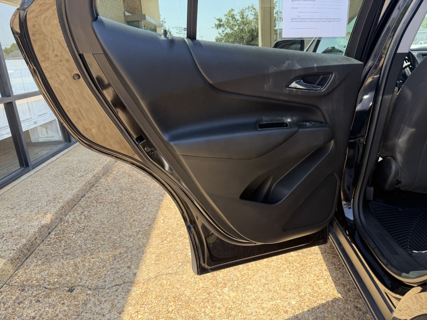 2020 BLACK CHEVROLET EQUINOX LT (1LT) (3GNAXKEV9LL) , located at 922 W. Beacon St., Philadelphia, MS, 39350, (601) 650-3675, 32.770447, -89.127151- Photo#12