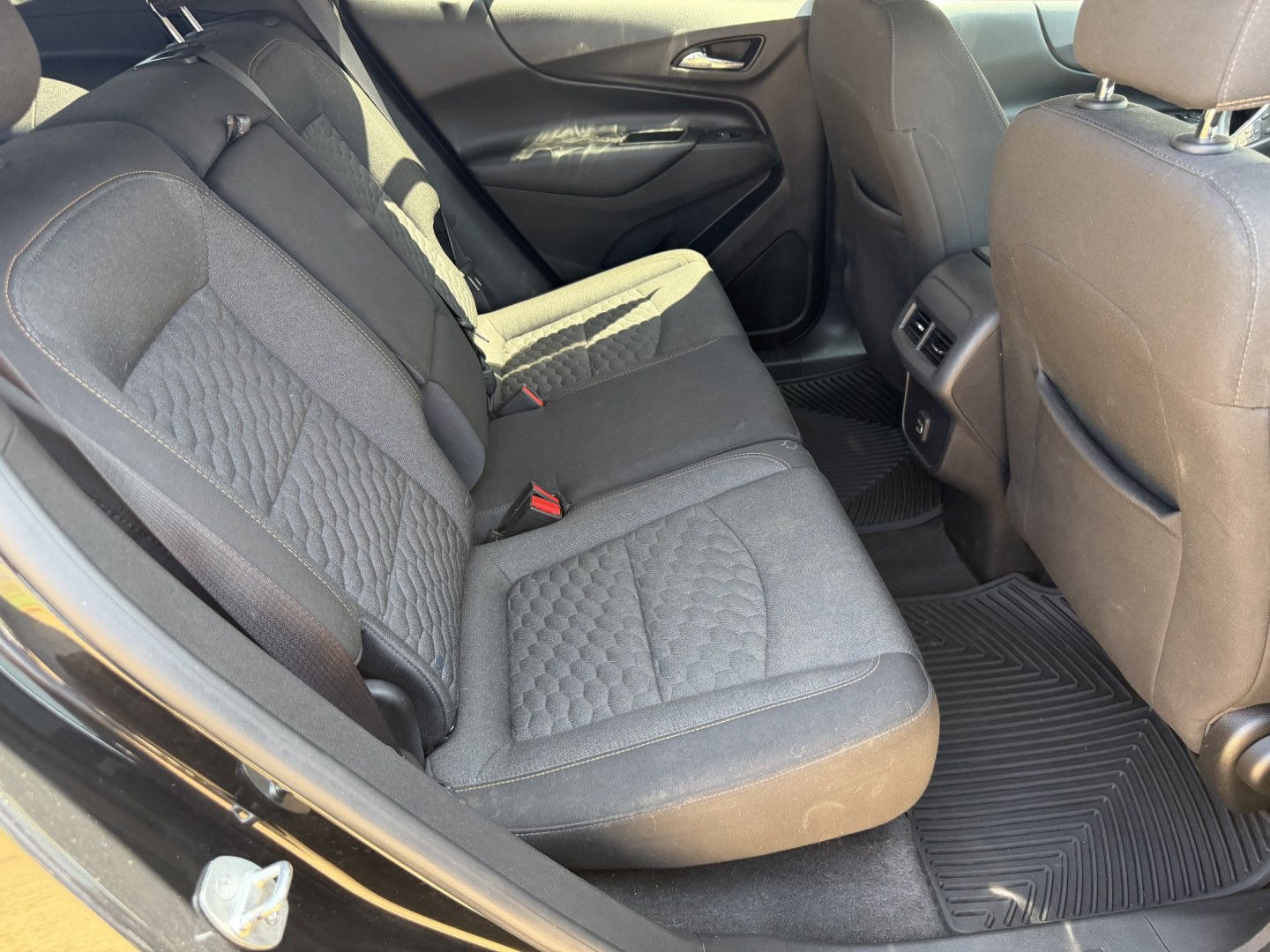 2020 BLACK CHEVROLET EQUINOX LT (1LT) (3GNAXKEV9LL) , located at 922 W. Beacon St., Philadelphia, MS, 39350, (601) 650-3675, 32.770447, -89.127151- Photo#14