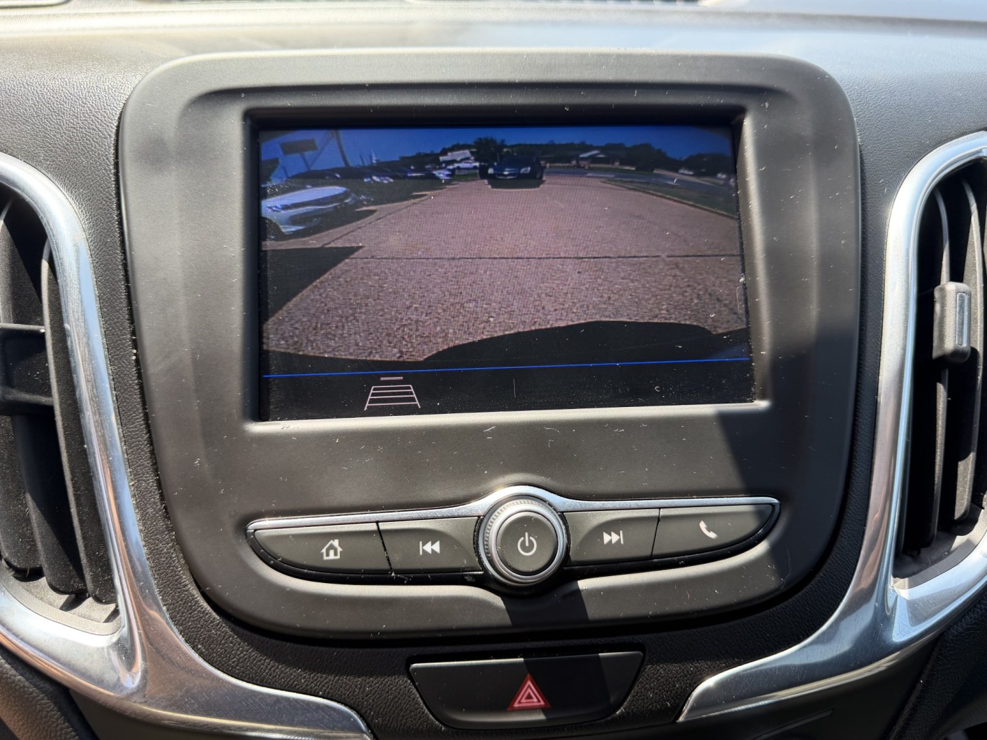 2020 BLACK CHEVROLET EQUINOX LT (1LT) (3GNAXKEV9LL) , located at 922 W. Beacon St., Philadelphia, MS, 39350, (601) 650-3675, 32.770447, -89.127151- Photo#18