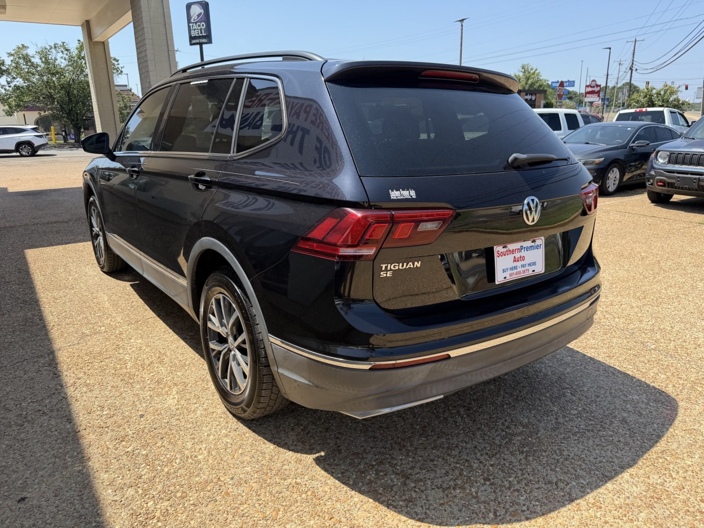 2020 BLACK VOLKSWAGEN TIGUAN SE (3VV3B7AXXLM) , located at 922 W. Beacon St., Philadelphia, MS, 39350, (601) 650-3675, 32.770447, -89.127151- Photo#3