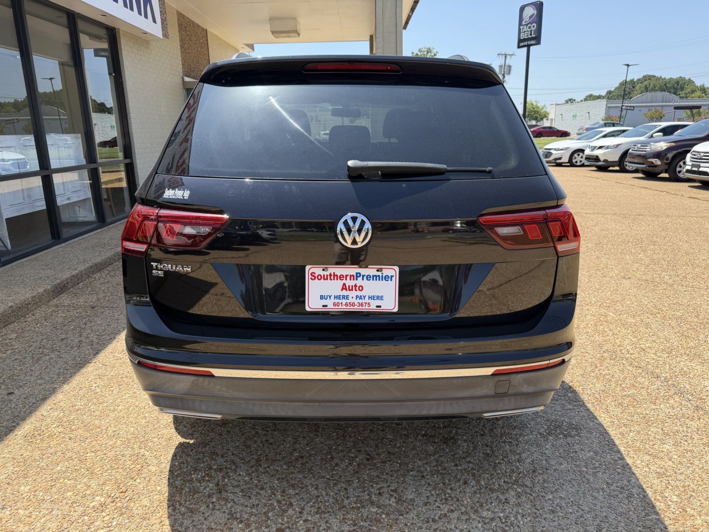 2020 BLACK VOLKSWAGEN TIGUAN SE (3VV3B7AXXLM) , located at 922 W. Beacon St., Philadelphia, MS, 39350, (601) 650-3675, 32.770447, -89.127151- Photo#4