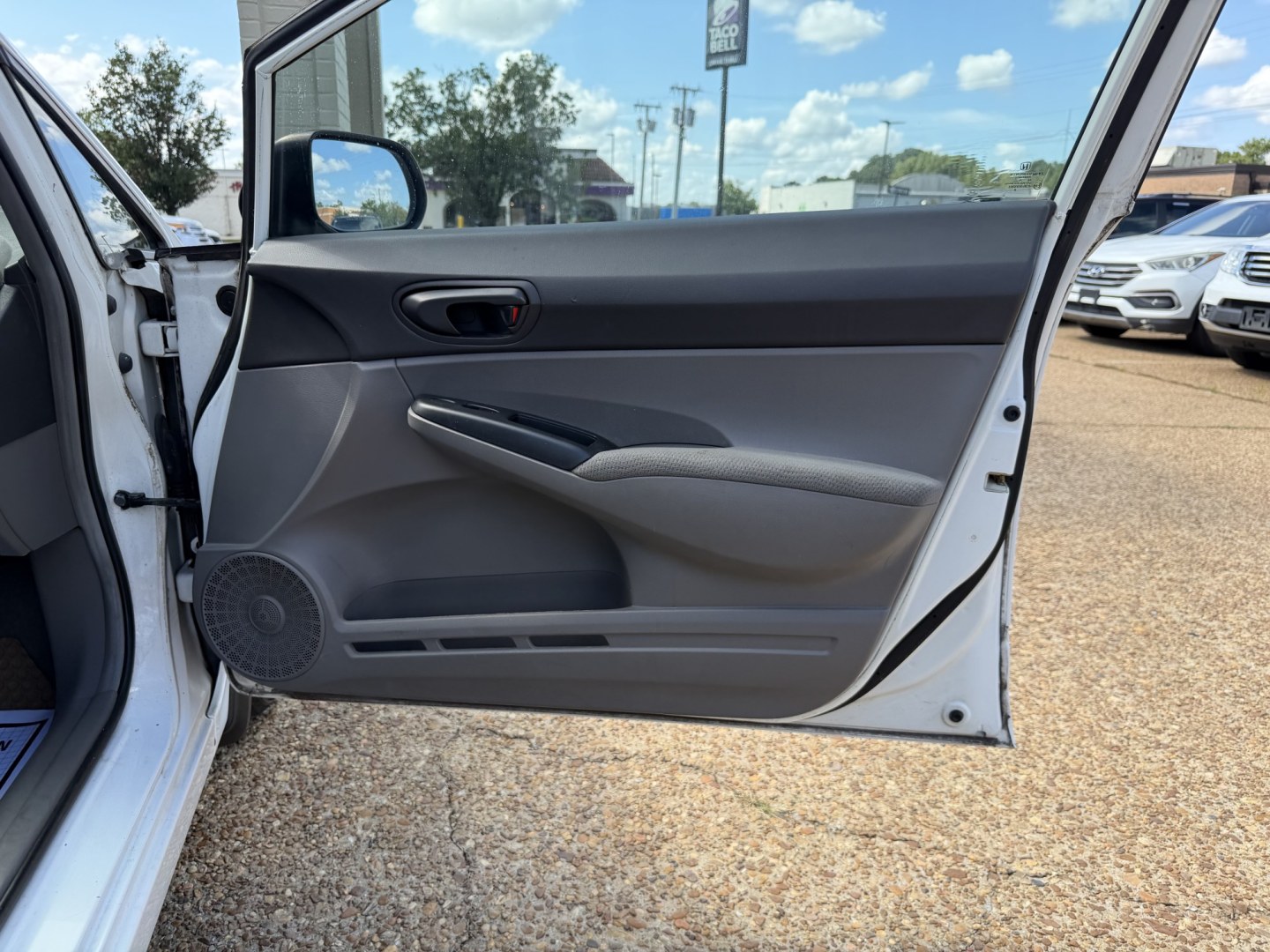 2011 WHITE HONDA CIVIC VP (2HGFA1F3XBH) , located at 922 W. Beacon St., Philadelphia, MS, 39350, (601) 650-3675, 32.770447, -89.127151- Photo#11