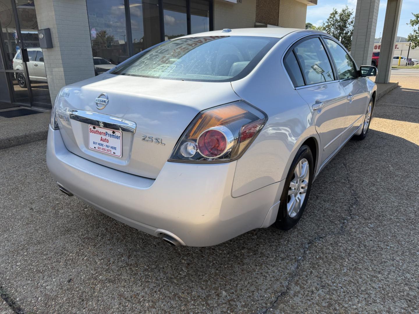 2012 SILVER NISSAN ALTIMA SL (1N4AL2AP7CN) , located at 922 W. Beacon St., Philadelphia, MS, 39350, (601) 650-3675, 32.770447, -89.127151- Photo#5