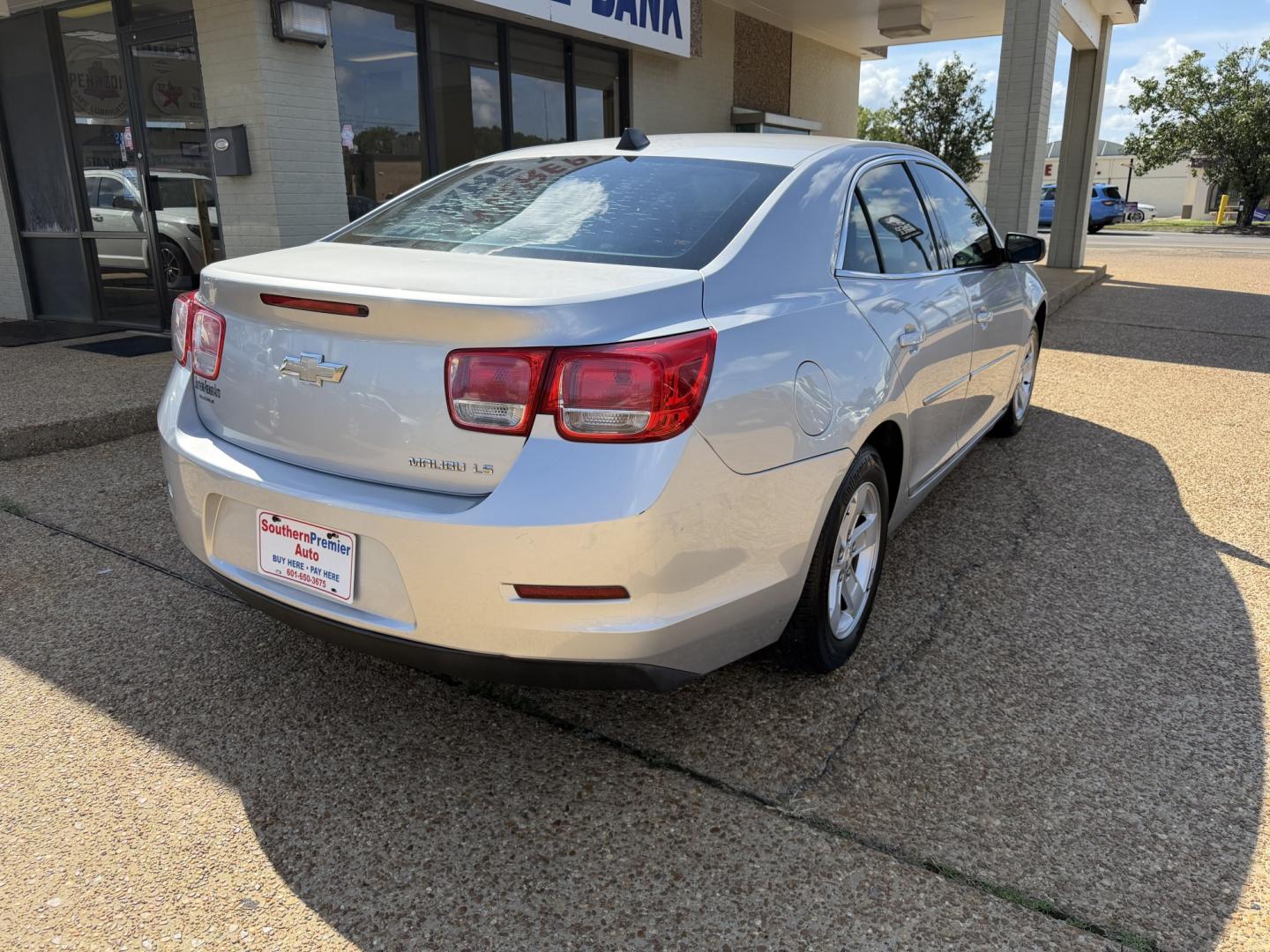 2014 SILVER CHEVROLET MALIBU LS (1G11B5SL8EF) , located at 922 W. Beacon St., Philadelphia, MS, 39350, (601) 650-3675, 32.770447, -89.127151- Photo#5