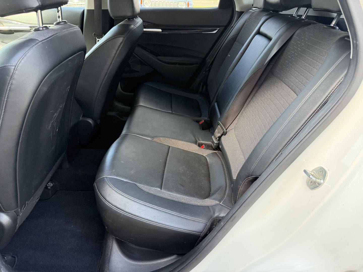 2021 WHITE KIA SELTOS S (KNDEU2AA6M7) , located at 922 W. Beacon St., Philadelphia, MS, 39350, (601) 650-3675, 32.770447, -89.127151- Photo#13