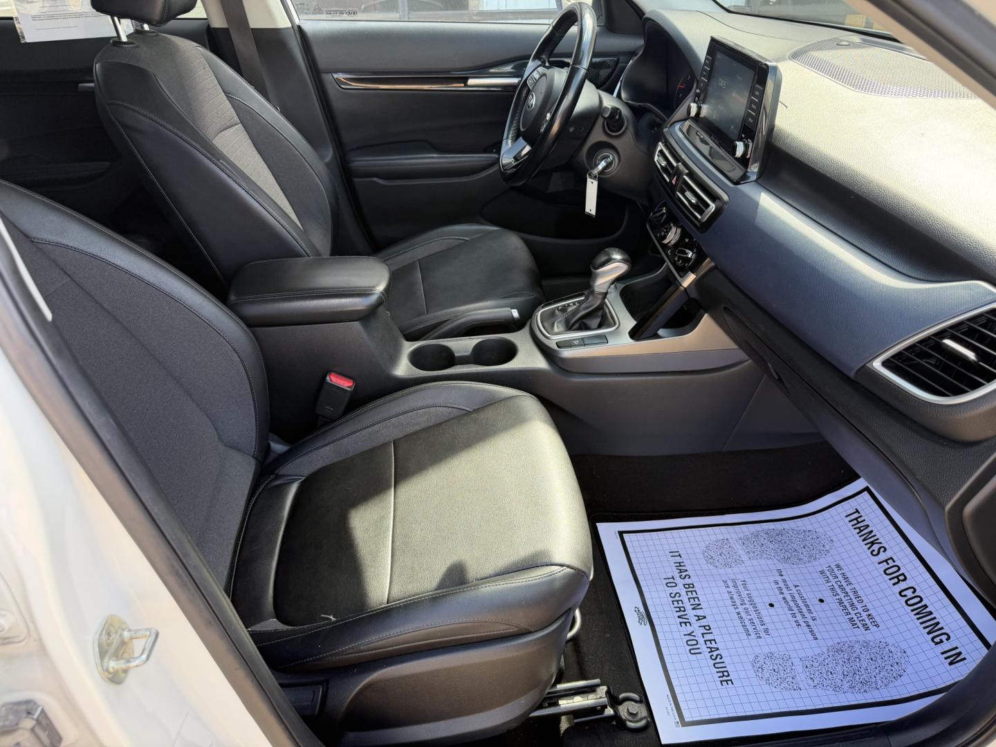 2021 WHITE KIA SELTOS S (KNDEU2AA6M7) , located at 922 W. Beacon St., Philadelphia, MS, 39350, (601) 650-3675, 32.770447, -89.127151- Photo#10