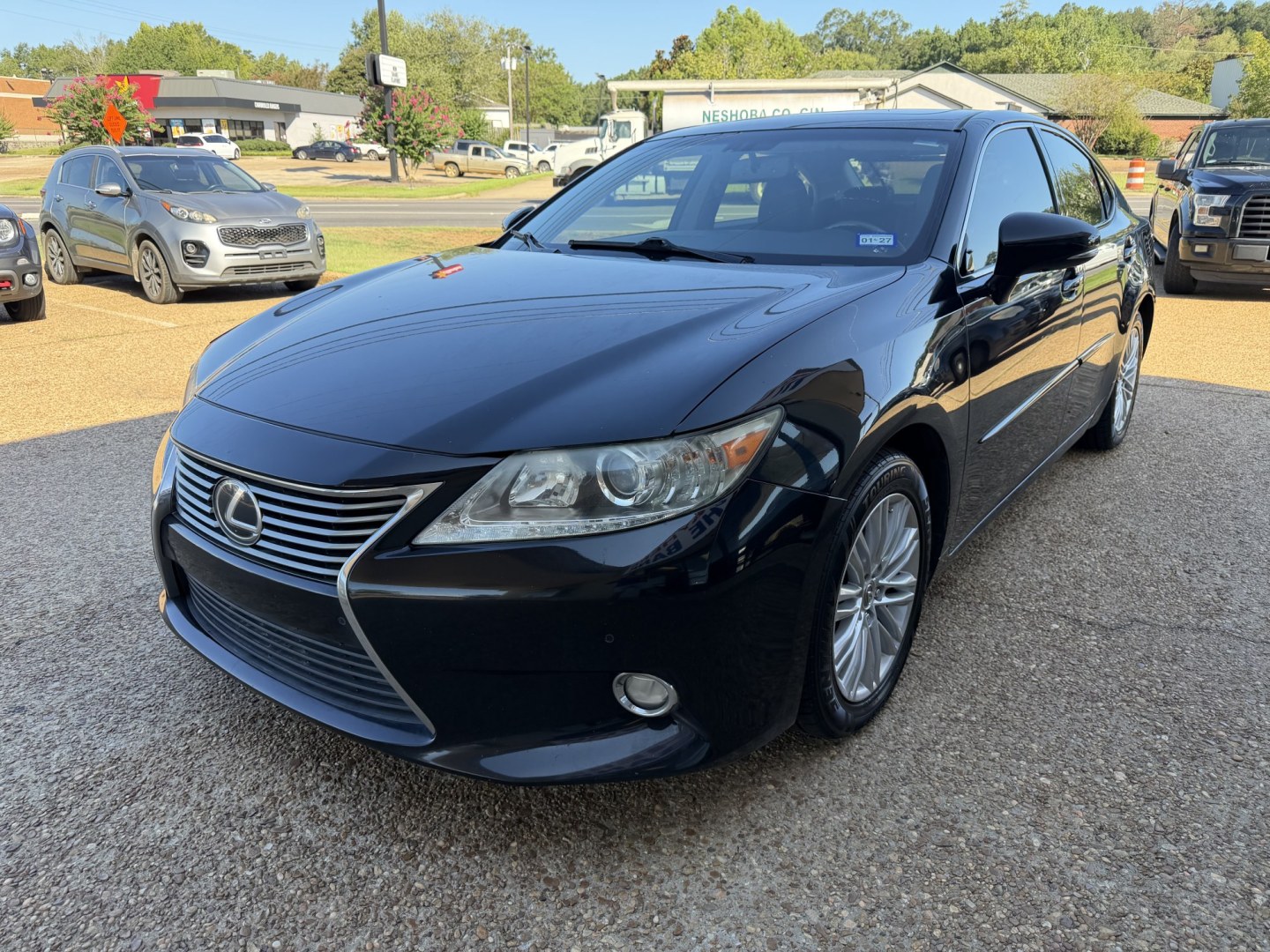 2014 BLACK LEXUS ES 350 BASE (JTHBK1GG8E2) , located at 922 W. Beacon St., Philadelphia, MS, 39350, (601) 650-3675, 32.770447, -89.127151- Photo#2