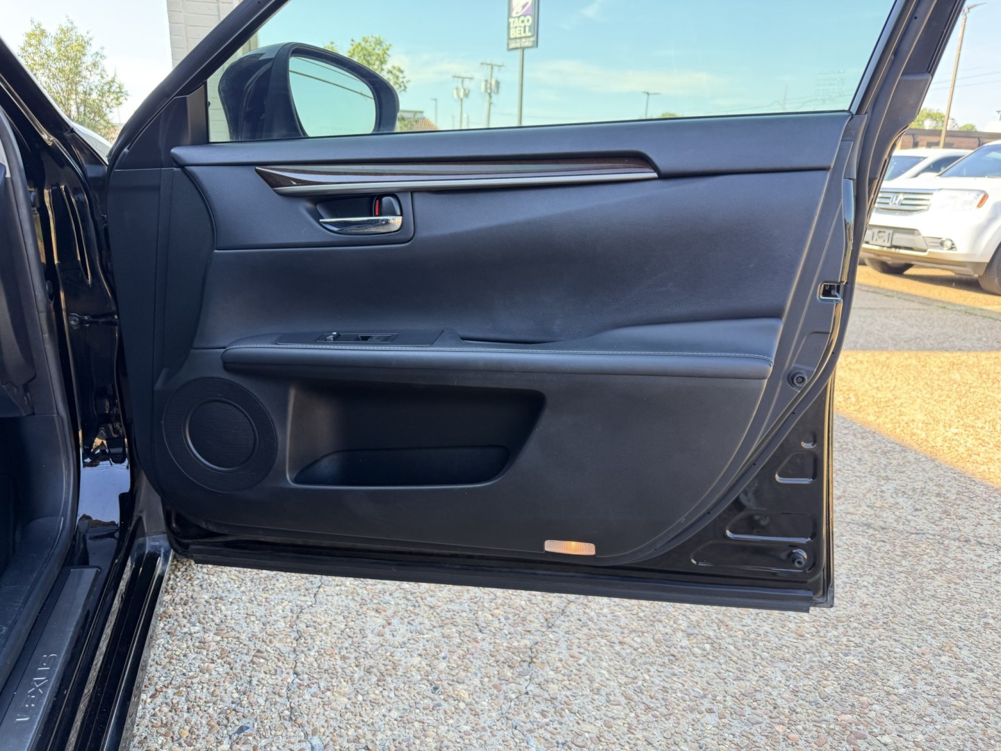2014 BLACK LEXUS ES 350 BASE (JTHBK1GG8E2) , located at 922 W. Beacon St., Philadelphia, MS, 39350, (601) 650-3675, 32.770447, -89.127151- Photo#11