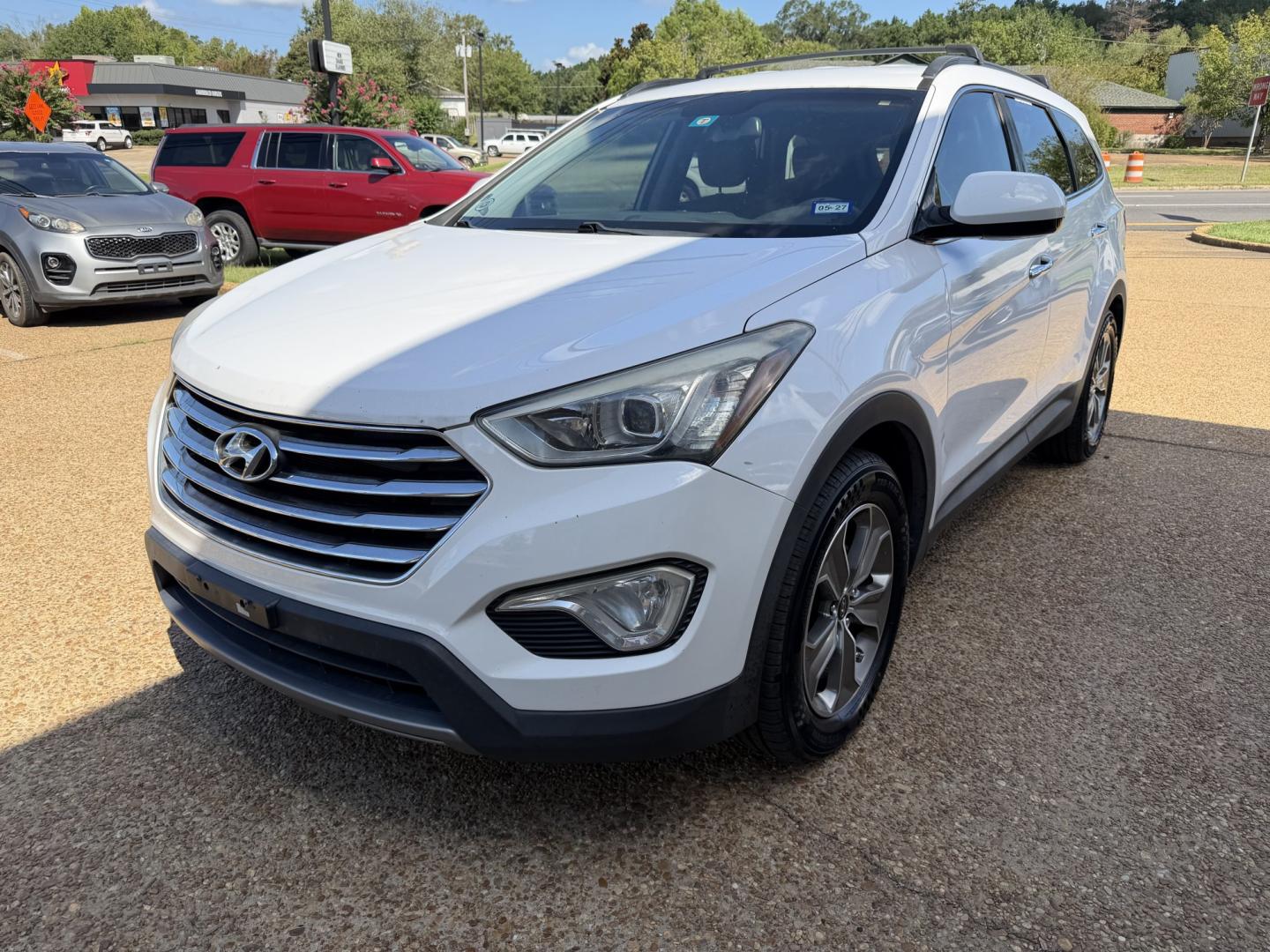 2013 WHITE HYUNDAI SANTA FE GLS (KM8SM4HF4DU) , located at 922 W. Beacon St., Philadelphia, MS, 39350, (601) 650-3675, 32.770447, -89.127151- Photo#2