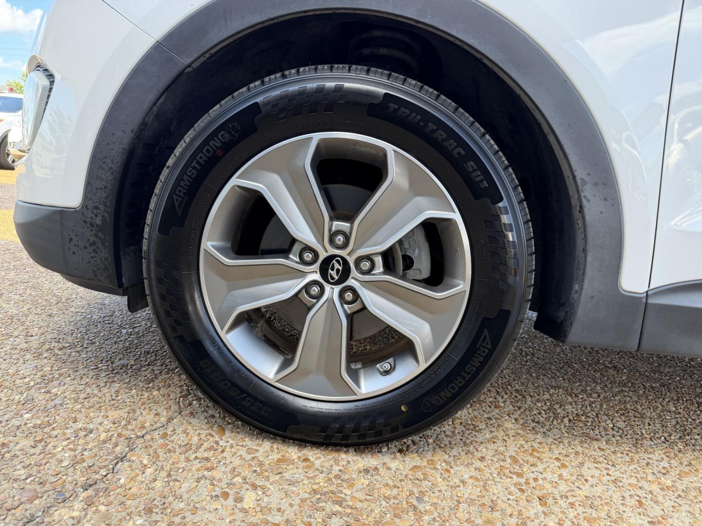 2013 WHITE HYUNDAI SANTA FE GLS (KM8SM4HF4DU) , located at 922 W. Beacon St., Philadelphia, MS, 39350, (601) 650-3675, 32.770447, -89.127151- Photo#7