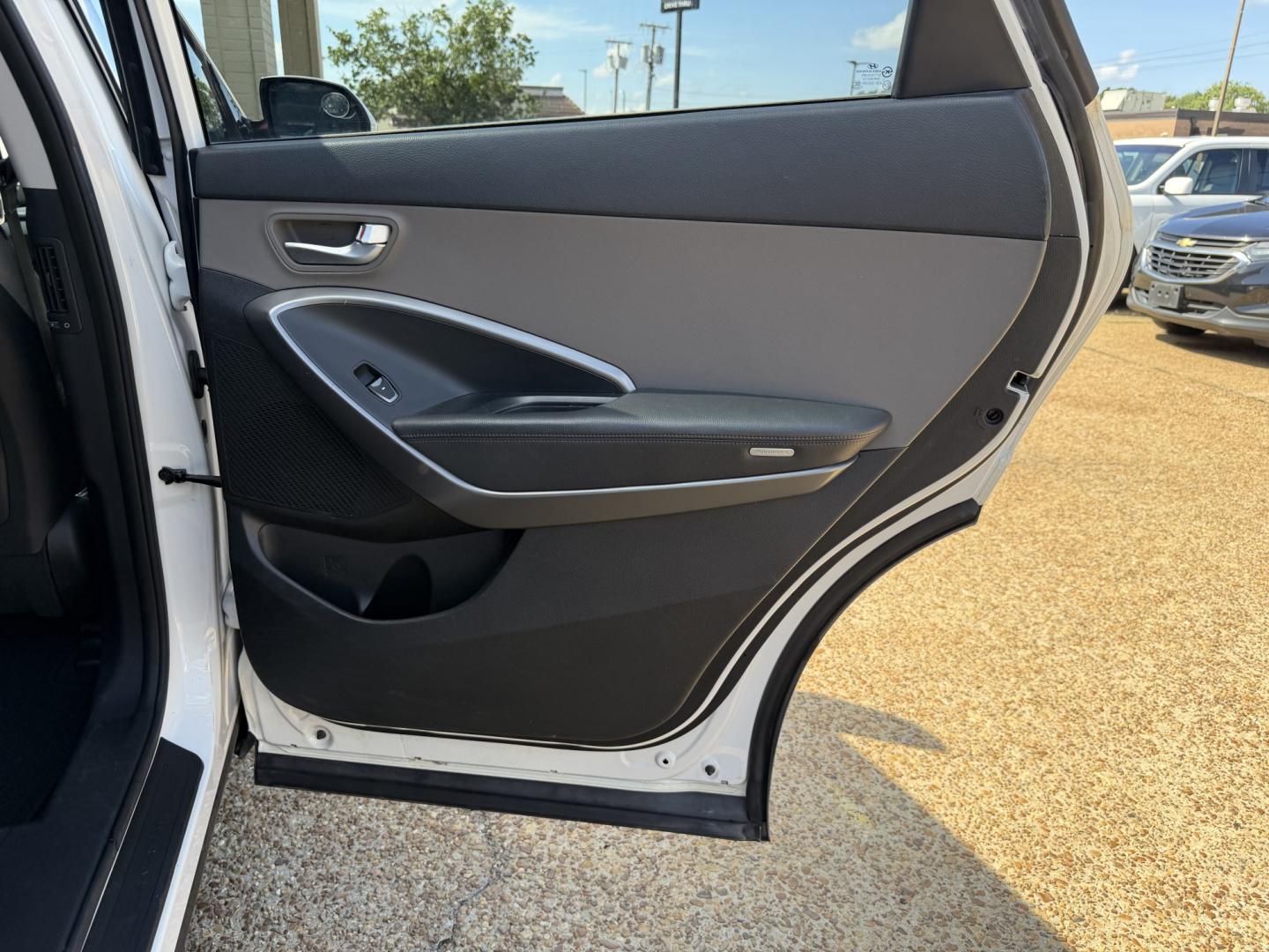 2013 WHITE HYUNDAI SANTA FE GLS (KM8SM4HF4DU) , located at 922 W. Beacon St., Philadelphia, MS, 39350, (601) 650-3675, 32.770447, -89.127151- Photo#15