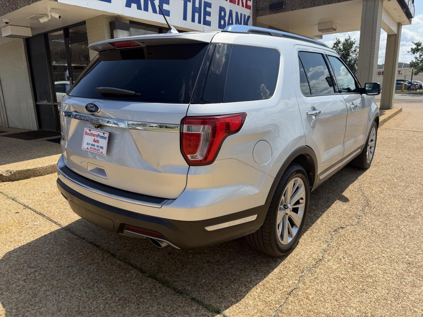 2019 SILVER FORD EXPLORER LIMITED (1FM5K7F87KG) , located at 922 W. Beacon St., Philadelphia, MS, 39350, (601) 650-3675, 32.770447, -89.127151- Photo#5