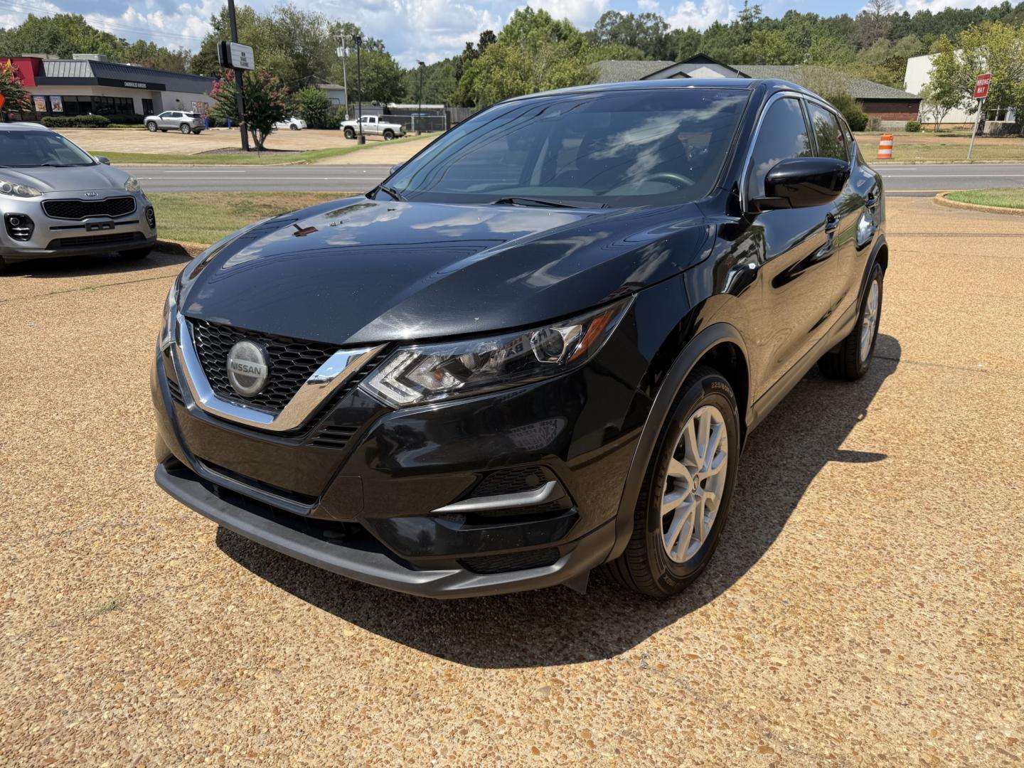 2021 BLACK NISSAN ROGUE SPORT S (JN1BJ1AV6MW) , located at 922 W. Beacon St., Philadelphia, MS, 39350, (601) 650-3675, 32.770447, -89.127151- Photo#2