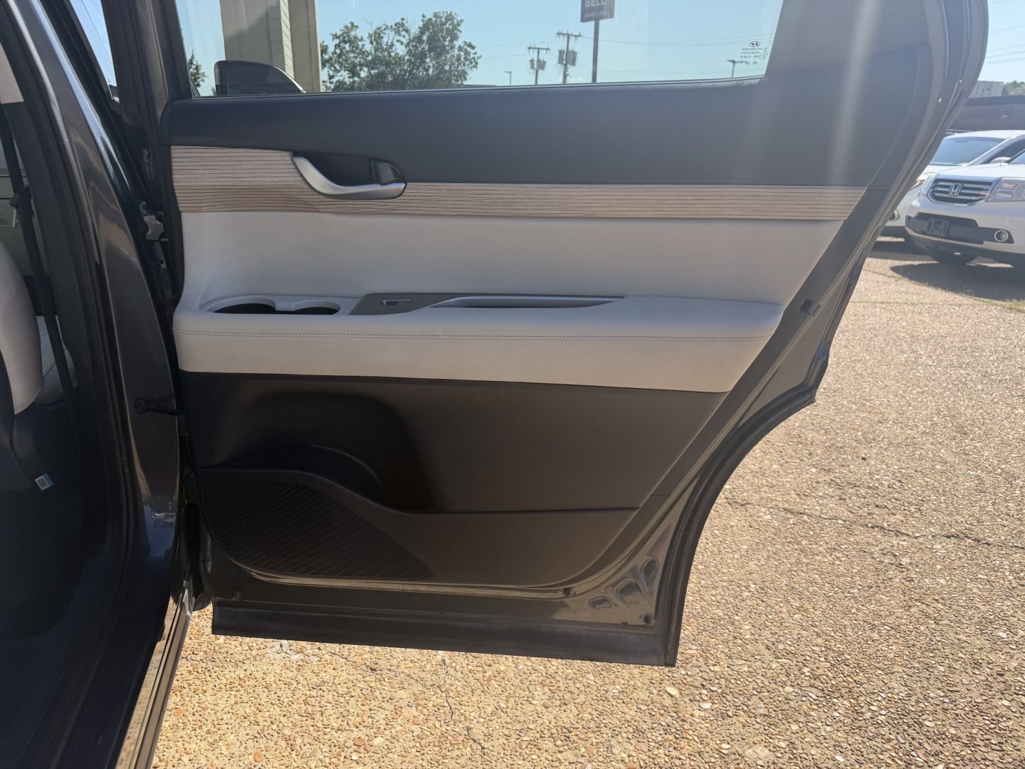 2020 GRAY HYUNDAI PALISADE SEL W/PREMI (KM8R44HE2LU) , located at 922 W. Beacon St., Philadelphia, MS, 39350, (601) 650-3675, 32.770447, -89.127151- Photo#15