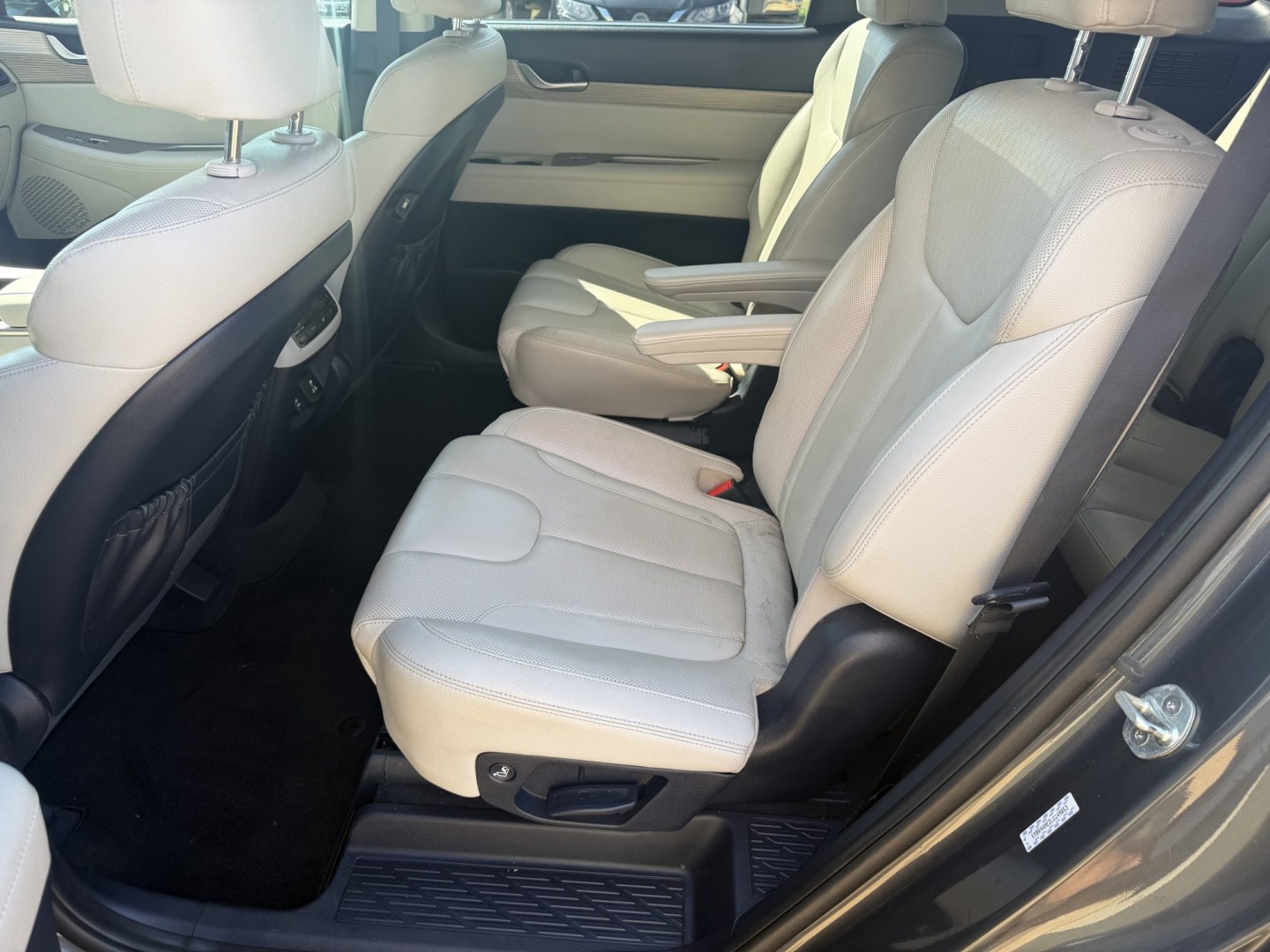 2020 GRAY HYUNDAI PALISADE SEL W/PREMI (KM8R44HE2LU) , located at 922 W. Beacon St., Philadelphia, MS, 39350, (601) 650-3675, 32.770447, -89.127151- Photo#13