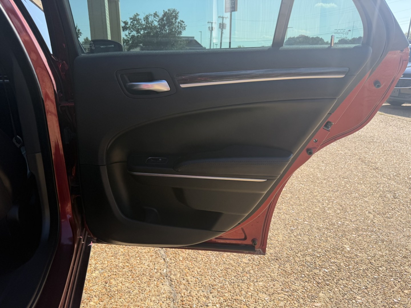 2015 RED CHRYSLER 300 LIMITED (2C3CCAAG9FH) , located at 922 W. Beacon St., Philadelphia, MS, 39350, (601) 650-3675, 32.770447, -89.127151- Photo#15
