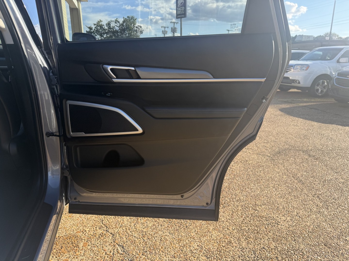 2021 SILVER KIA TELLURIDE LX (5XYP24HC9MG) , located at 922 W. Beacon St., Philadelphia, MS, 39350, (601) 650-3675, 32.770447, -89.127151- Photo#15