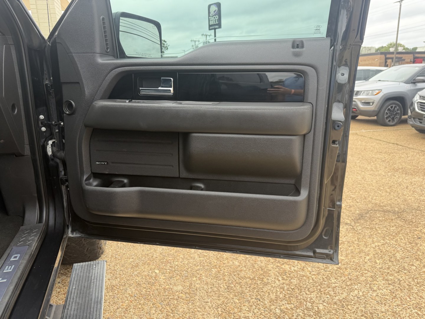 2014 BLACK FORD F-150 LIMITED (1FTFW1ET6EF) , located at 922 W. Beacon St., Philadelphia, MS, 39350, (601) 650-3675, 32.770447, -89.127151- Photo#11