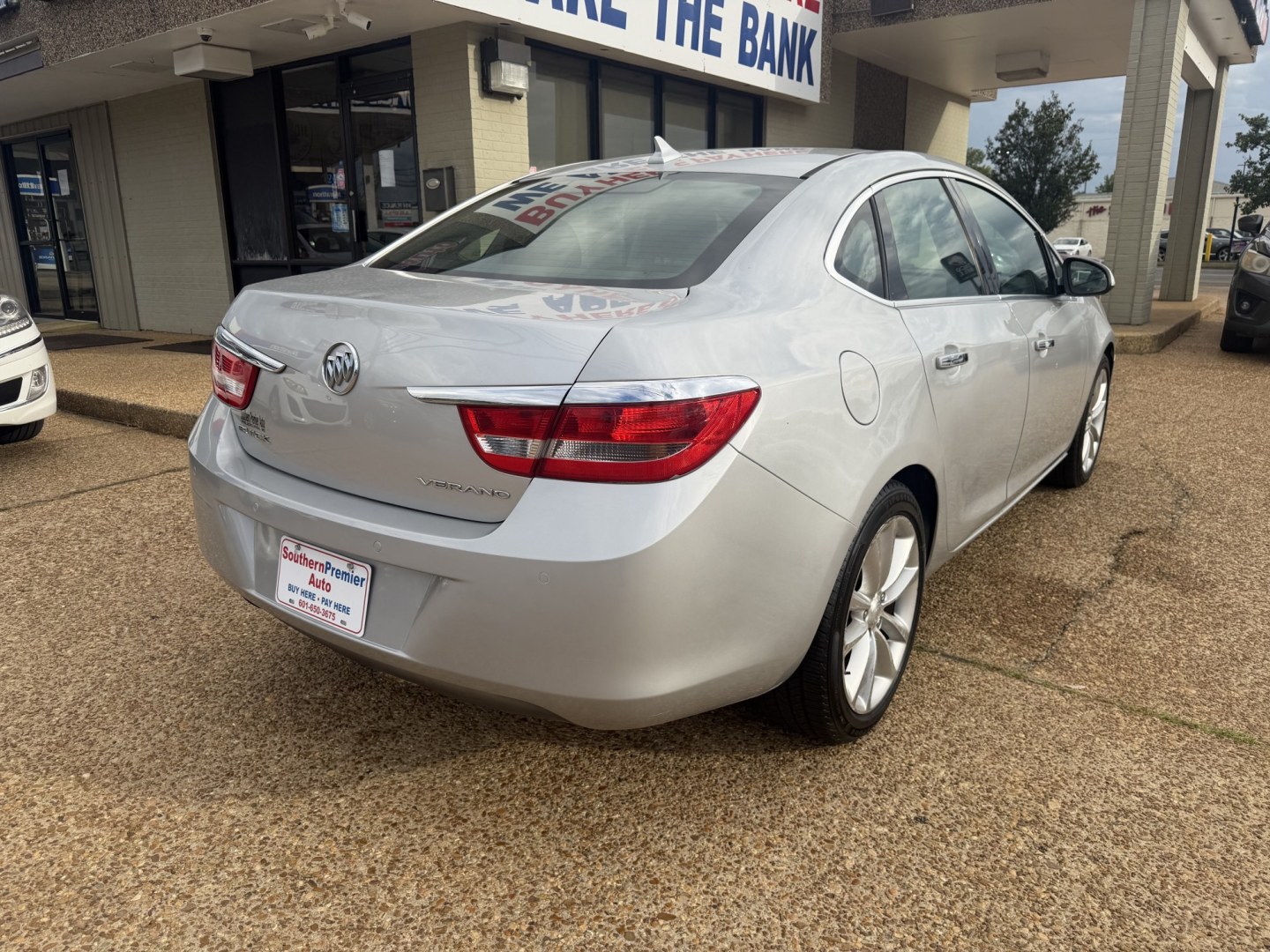 2012 SILVER BUICK VERANO LEATHER (1G4PS5SKXC4) , located at 922 W. Beacon St., Philadelphia, MS, 39350, (601) 650-3675, 32.770447, -89.127151- Photo#5