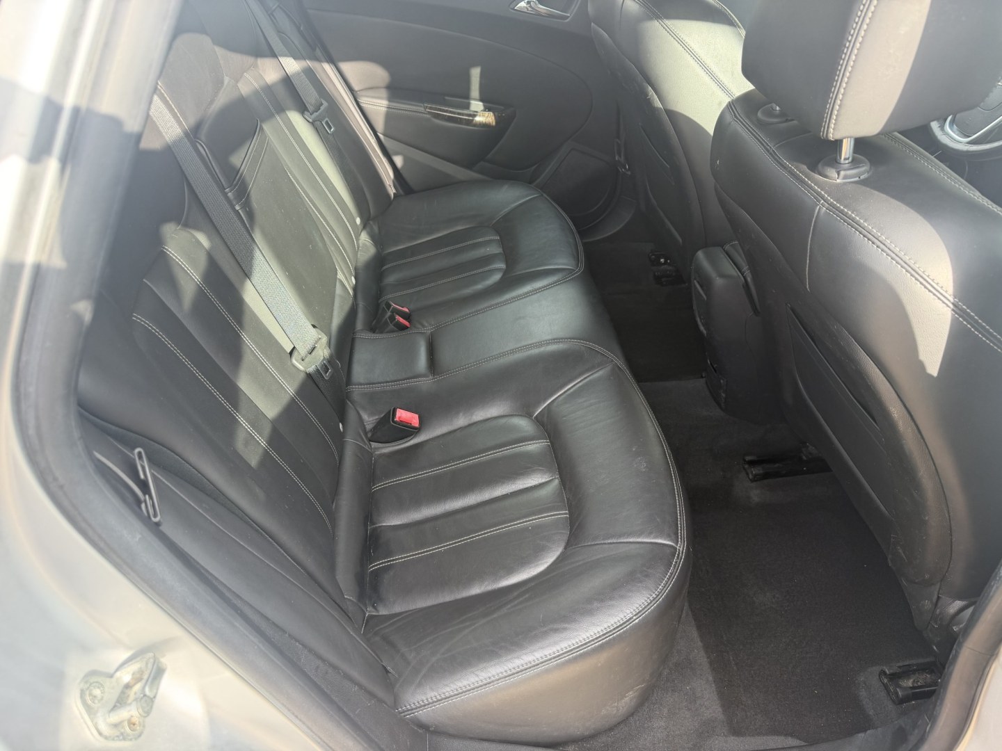 2012 SILVER BUICK VERANO LEATHER (1G4PS5SKXC4) , located at 922 W. Beacon St., Philadelphia, MS, 39350, (601) 650-3675, 32.770447, -89.127151- Photo#14