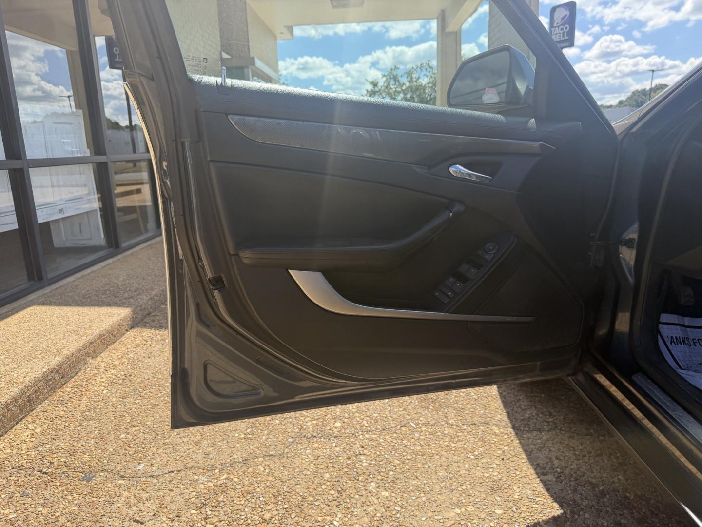 2009 GRAY CADILLAC CTS (1G6DU57V590) , located at 922 W. Beacon St., Philadelphia, MS, 39350, (601) 650-3675, 32.770447, -89.127151- Photo#8