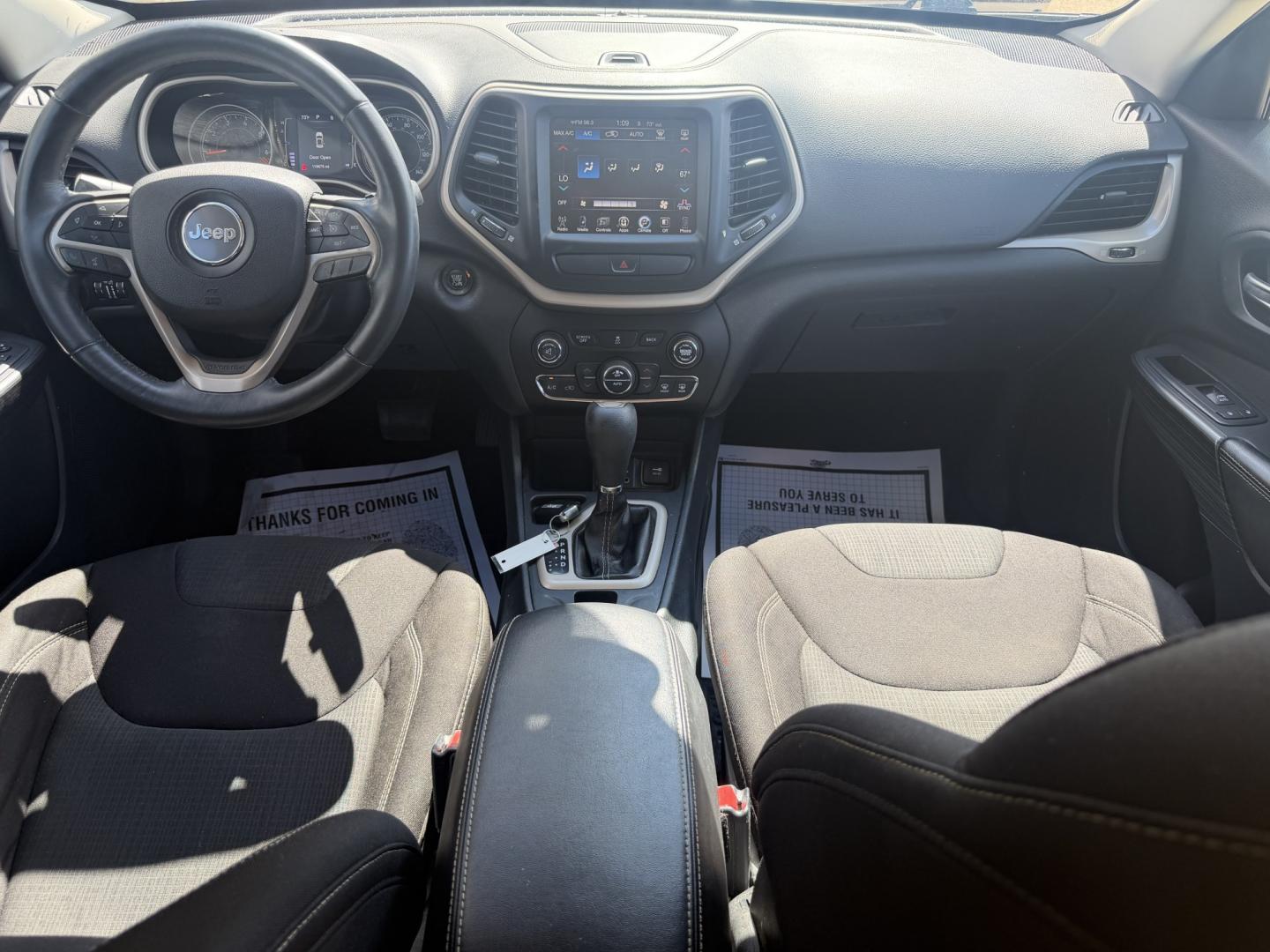 2015 WHITE JEEP CHEROKEE LAT ALT (1C4PJLCBXFW) , located at 922 W. Beacon St., Philadelphia, MS, 39350, (601) 650-3675, 32.770447, -89.127151- Photo#16
