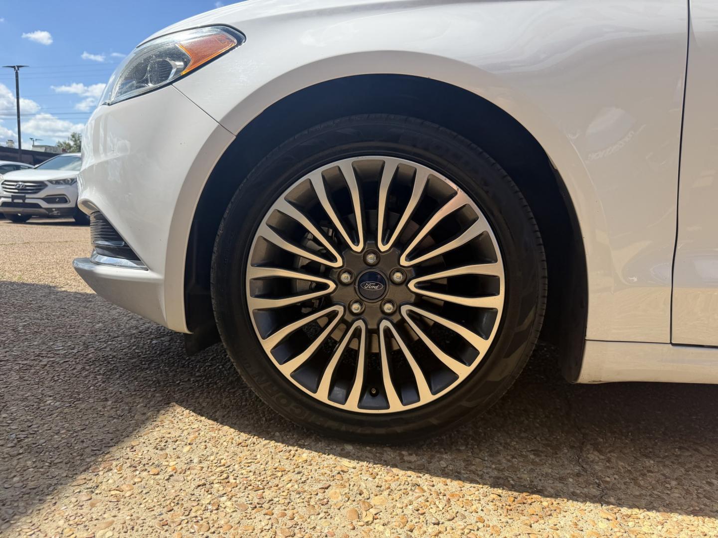 2018 WHITE FORD FUSION SE (3FA6P0HD4JR) , located at 922 W. Beacon St., Philadelphia, MS, 39350, (601) 650-3675, 32.770447, -89.127151- Photo#7