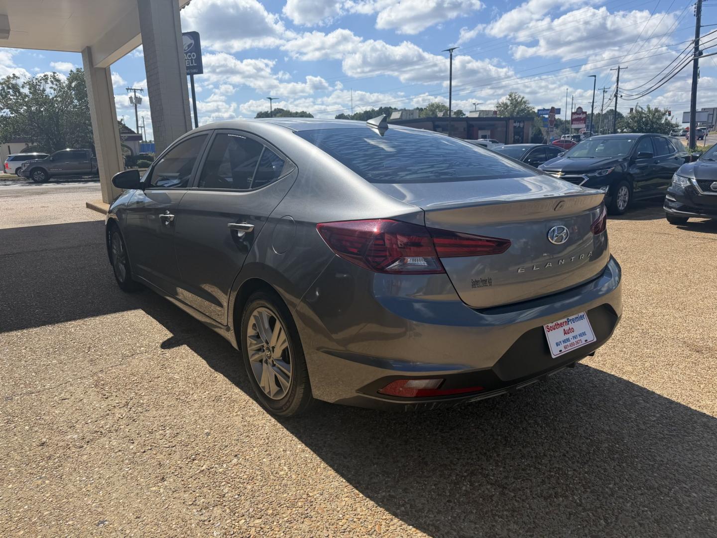 2019 GRAY HYUNDAI ELANTRA VE (5NPD84LF2KH) , located at 922 W. Beacon St., Philadelphia, MS, 39350, (601) 650-3675, 32.770447, -89.127151- Photo#3