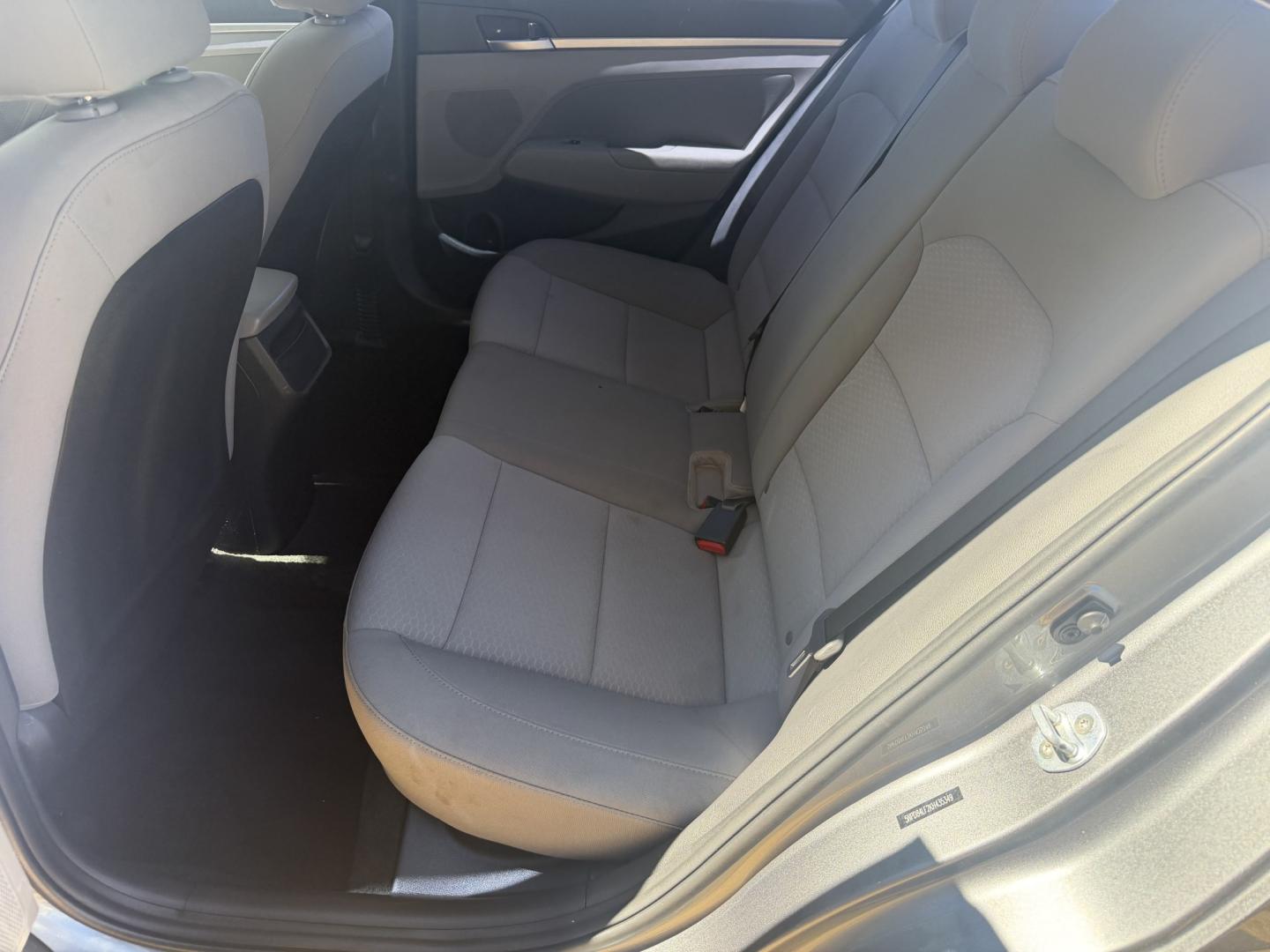 2019 GRAY HYUNDAI ELANTRA VE (5NPD84LF2KH) , located at 922 W. Beacon St., Philadelphia, MS, 39350, (601) 650-3675, 32.770447, -89.127151- Photo#13