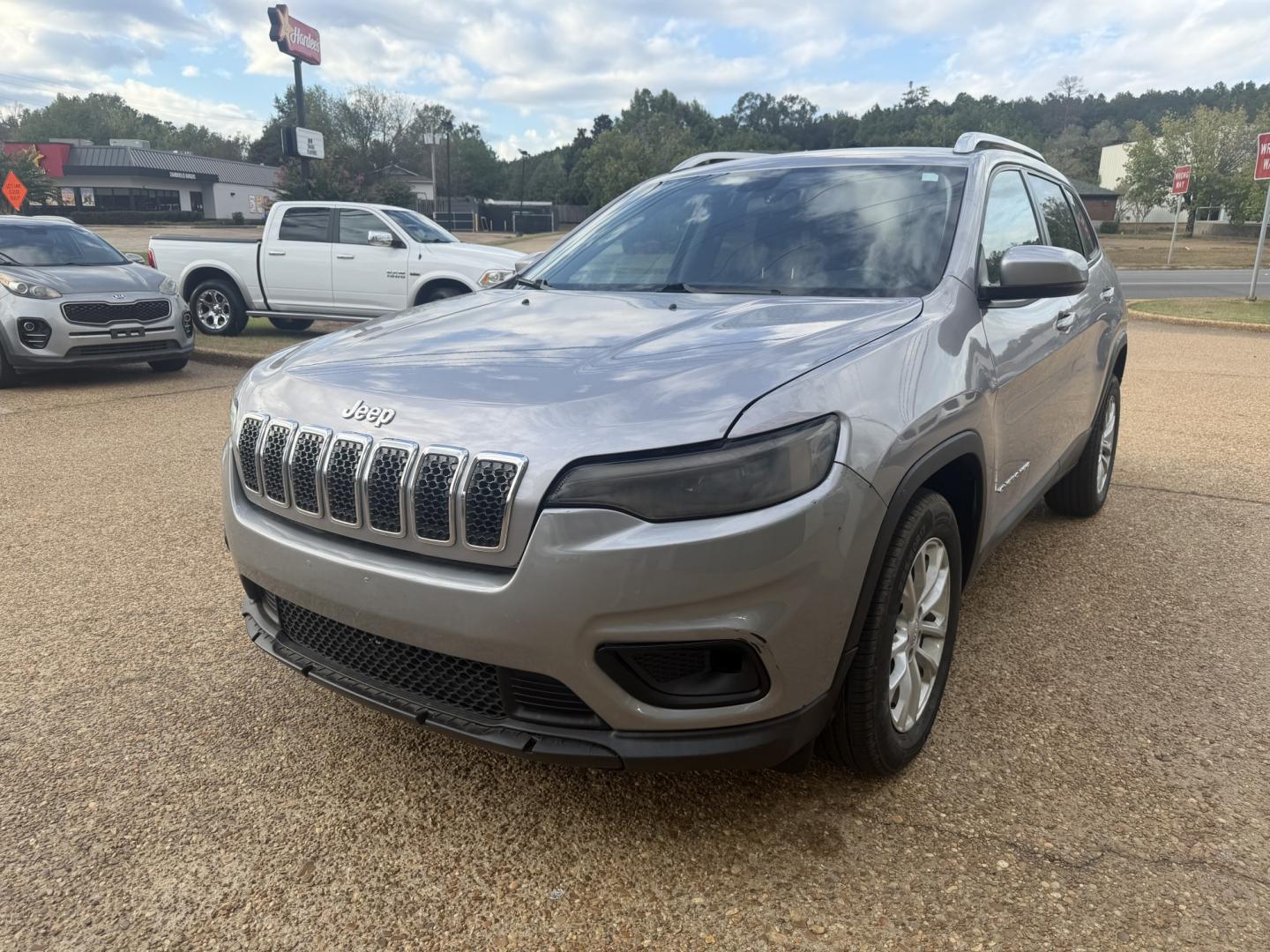 2020 SILVER JEEP CHEROKEE LATITUDE (1C4PJLCB2LD) , located at 922 W. Beacon St., Philadelphia, MS, 39350, (601) 650-3675, 32.770447, -89.127151- Photo#2