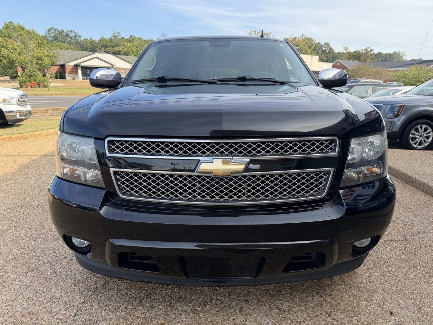 2011 BLACK CHEVROLET TAHOE LT (1GNSCBE0XBR) , located at 922 W. Beacon St., Philadelphia, MS, 39350, (601) 650-3675, 32.770447, -89.127151- Photo#1
