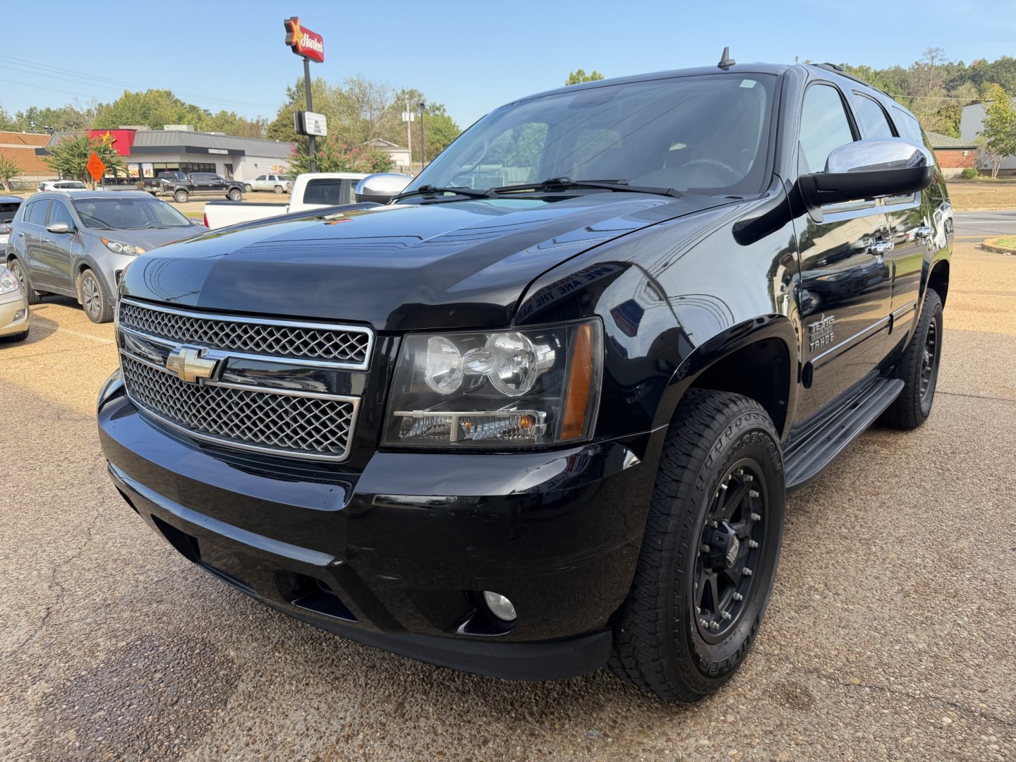 2011 BLACK CHEVROLET TAHOE LT (1GNSCBE0XBR) , located at 922 W. Beacon St., Philadelphia, MS, 39350, (601) 650-3675, 32.770447, -89.127151- Photo#2