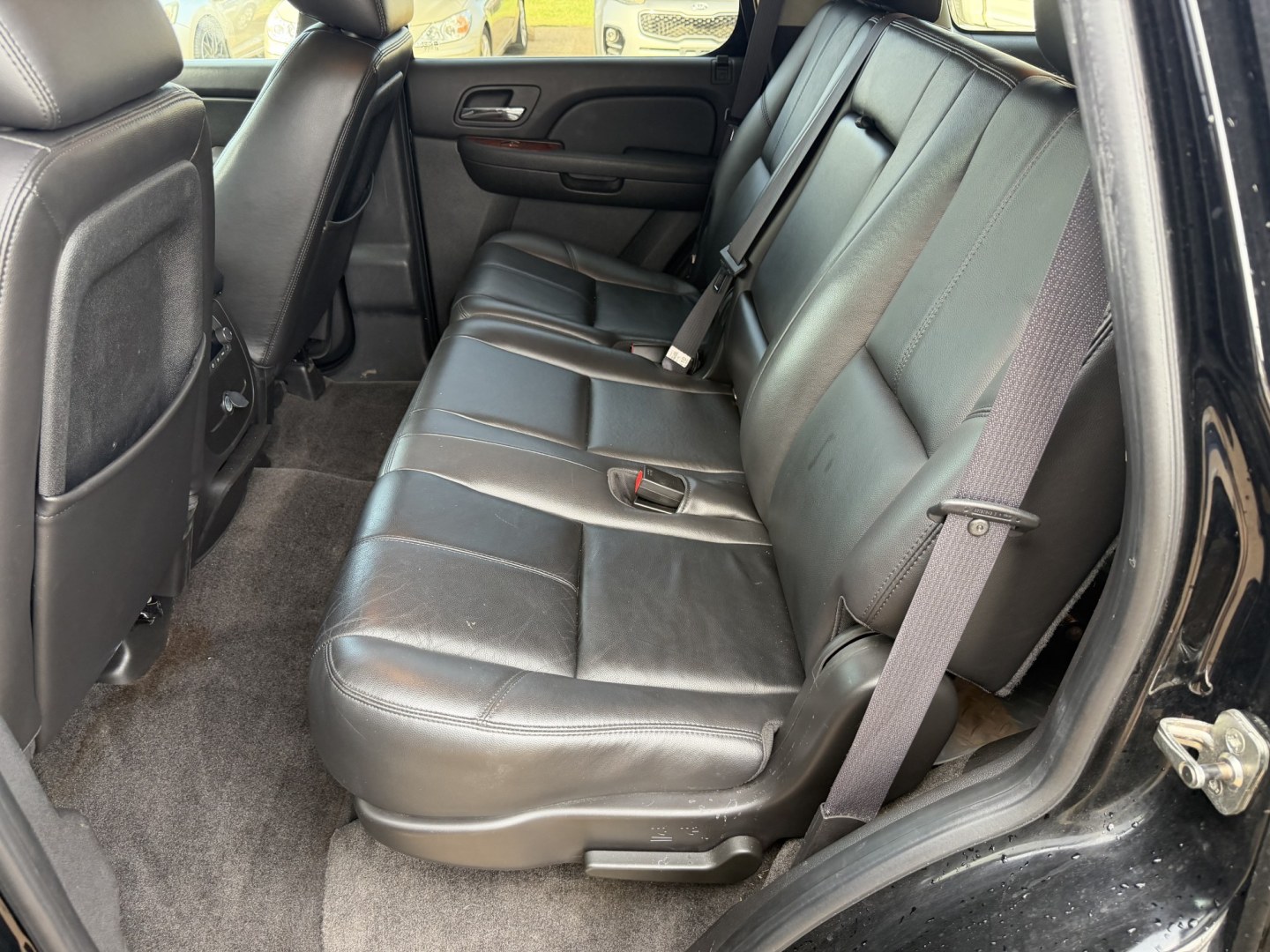 2011 BLACK CHEVROLET TAHOE LT (1GNSCBE0XBR) , located at 922 W. Beacon St., Philadelphia, MS, 39350, (601) 650-3675, 32.770447, -89.127151- Photo#13