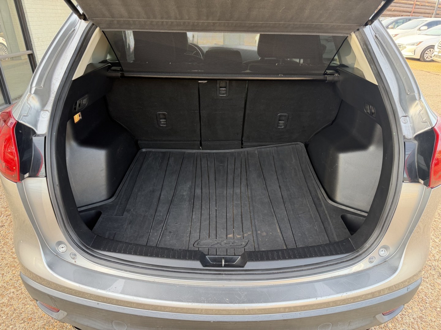 2014 SILVER MAZDA CX-5 TOURING (JM3KE2CY1E0) , located at 922 W. Beacon St., Philadelphia, MS, 39350, (601) 650-3675, 32.770447, -89.127151- Photo#19