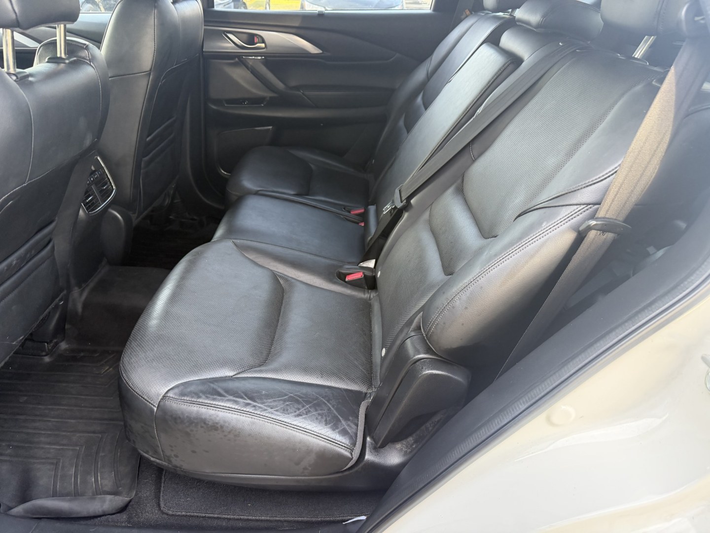 2016 WHITE MAZDA CX-9 GRAND TOURING (JM3TCADY6G0) , located at 922 W. Beacon St., Philadelphia, MS, 39350, (601) 650-3675, 32.770447, -89.127151- Photo#13