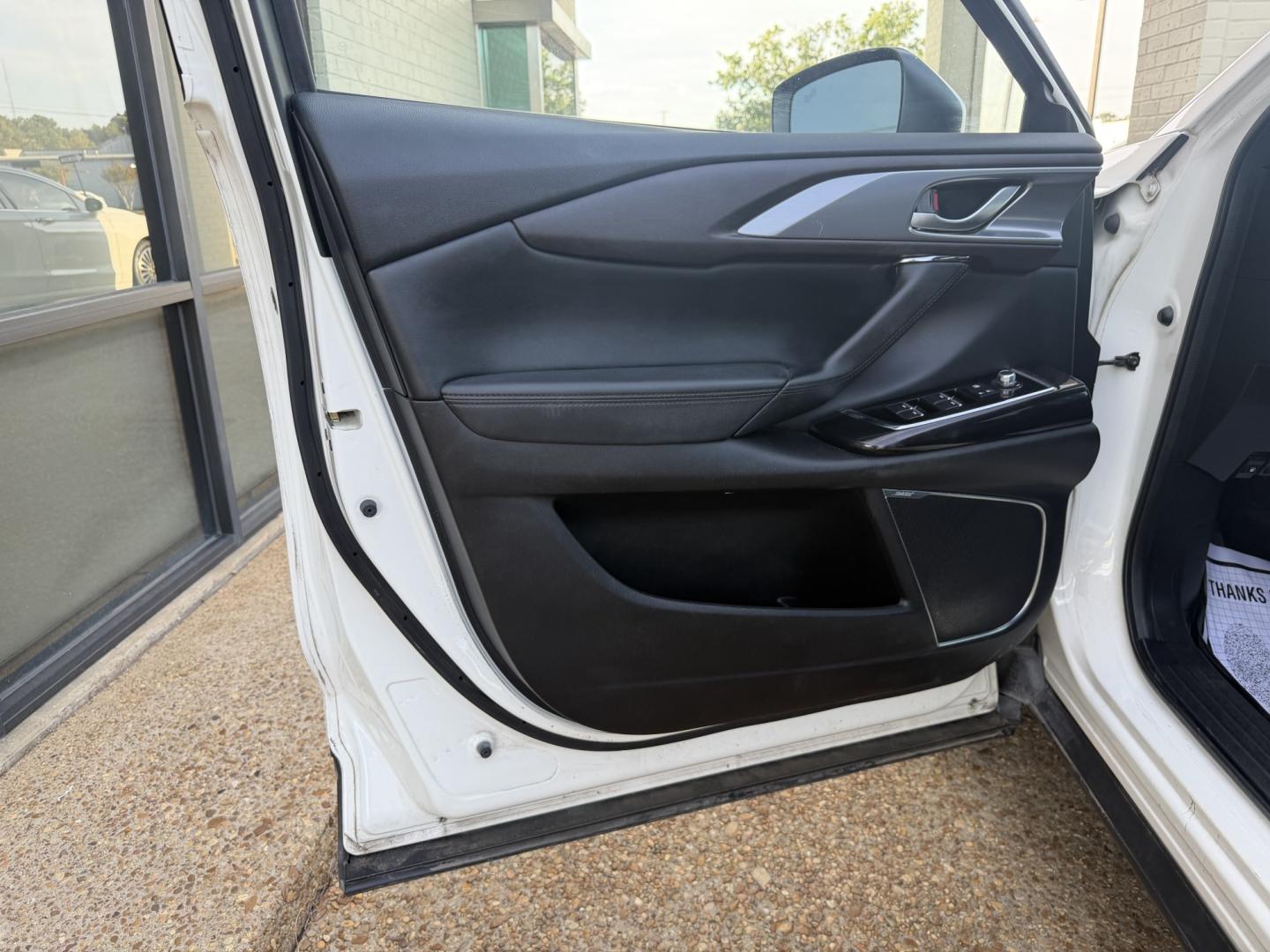 2016 WHITE MAZDA CX-9 GRAND TOURING (JM3TCADY6G0) , located at 922 W. Beacon St., Philadelphia, MS, 39350, (601) 650-3675, 32.770447, -89.127151- Photo#8