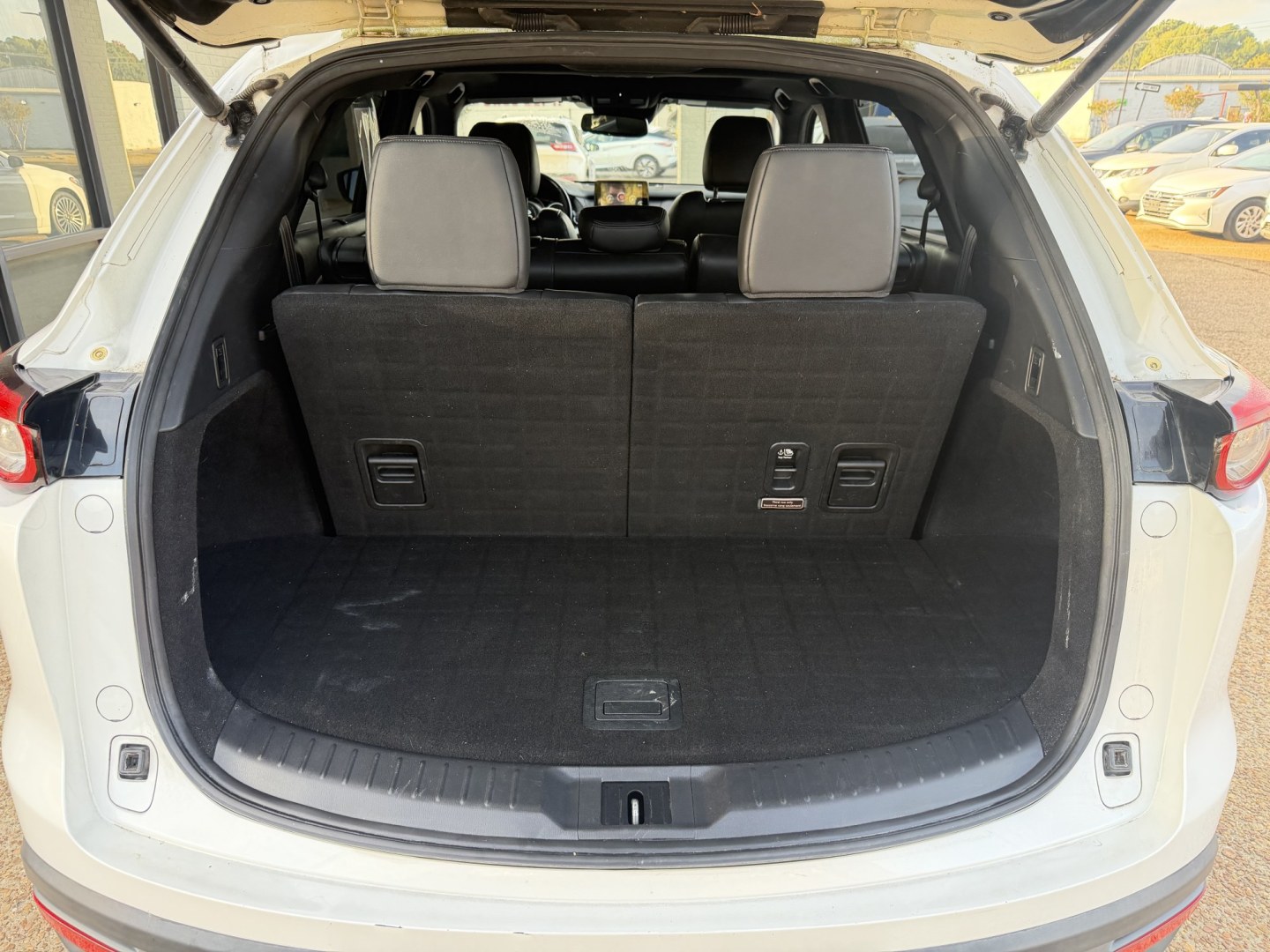 2016 WHITE MAZDA CX-9 GRAND TOURING (JM3TCADY6G0) , located at 922 W. Beacon St., Philadelphia, MS, 39350, (601) 650-3675, 32.770447, -89.127151- Photo#19