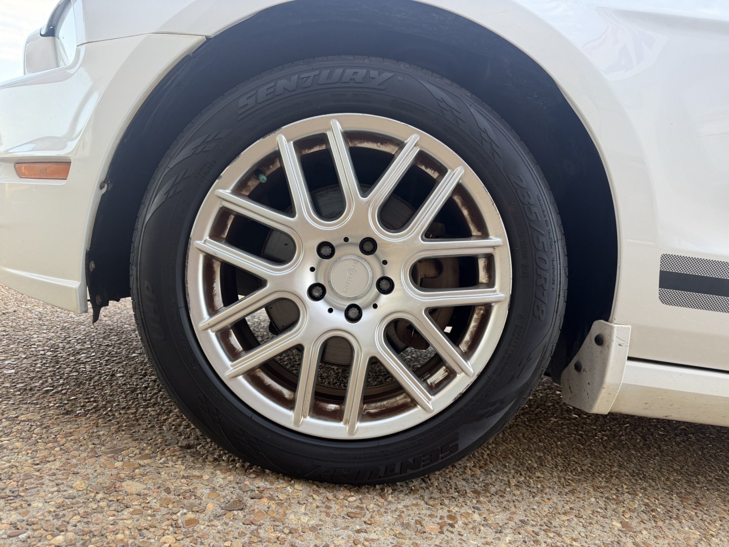 2014 WHITE FORD MUSTANG BASE (1ZVBP8AM4E5) , located at 922 W. Beacon St., Philadelphia, MS, 39350, (601) 650-3675, 32.770447, -89.127151- Photo#7